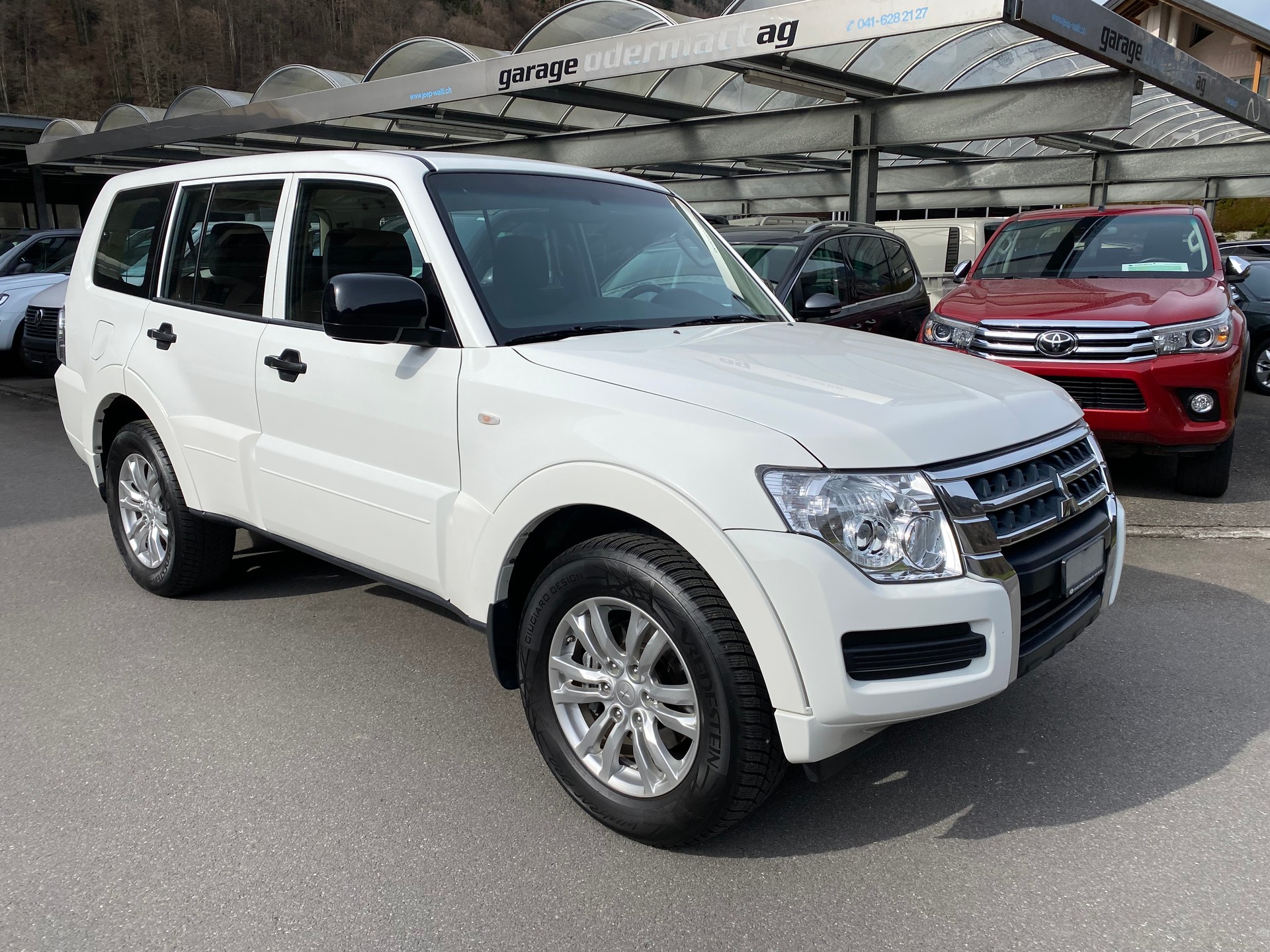 MITSUBISHI Pajero 3.2 DI-D Value Automatic-image-12