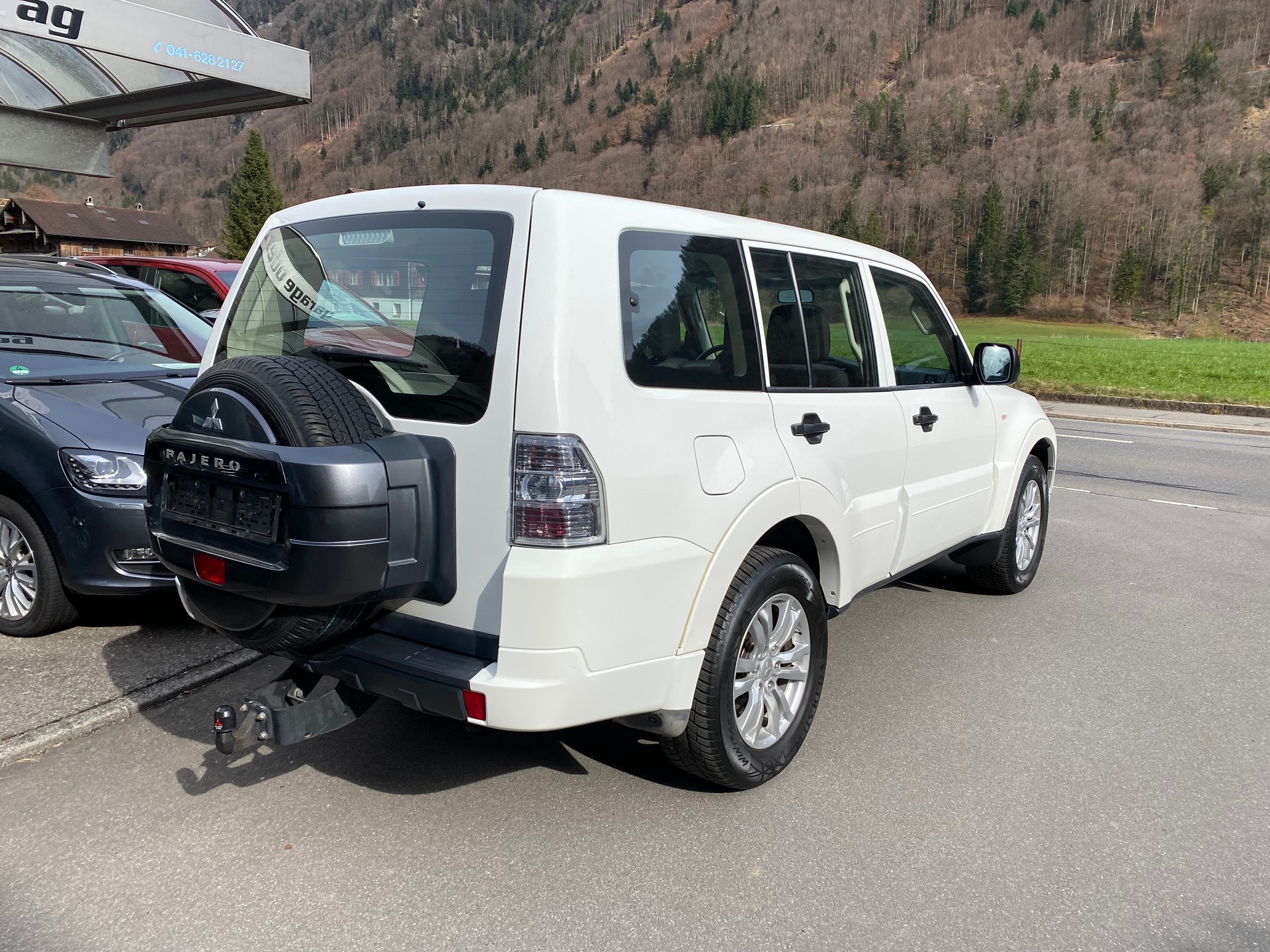 MITSUBISHI Pajero 3.2 DI-D Value Automatic-image-11