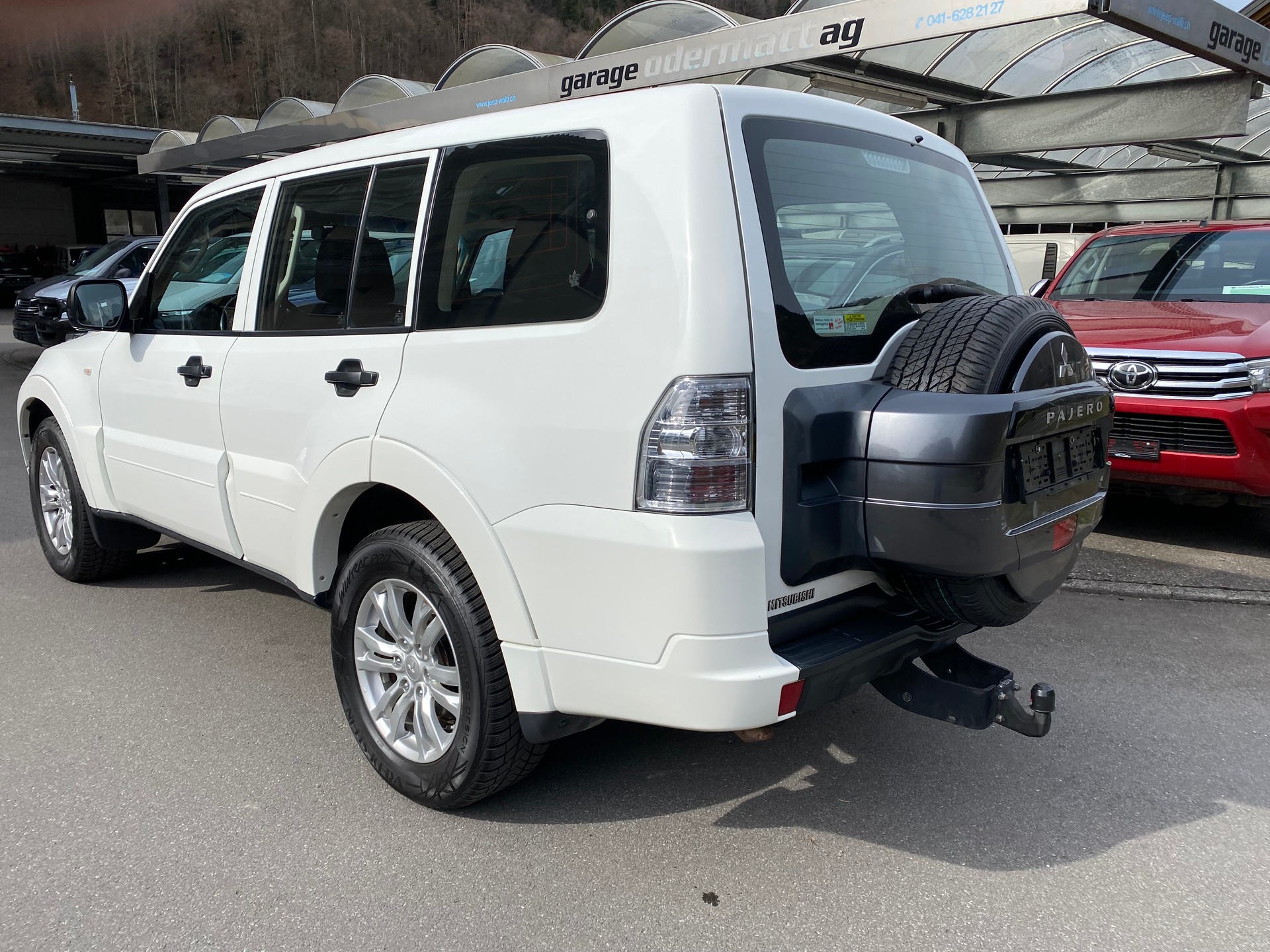 MITSUBISHI Pajero 3.2 DI-D Value Automatic-image-14