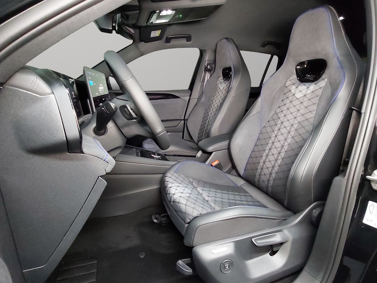 VW Tiguan 2.0 TSI DSG R-Line 4Motion-image-5