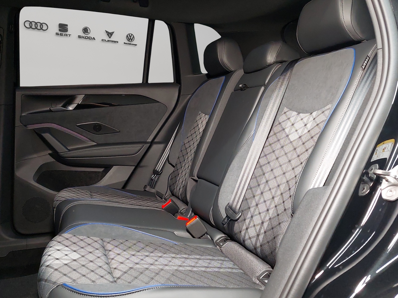 VW Tiguan 2.0 TSI DSG R-Line 4Motion-image-8