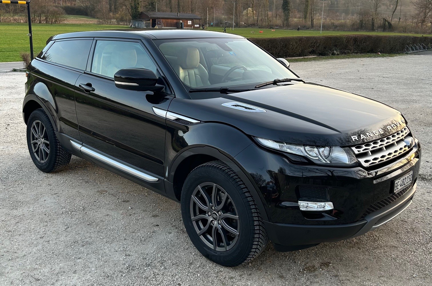 LAND ROVER Range Rover Evoque 2.0 Si4 Prestige AT6-image-2