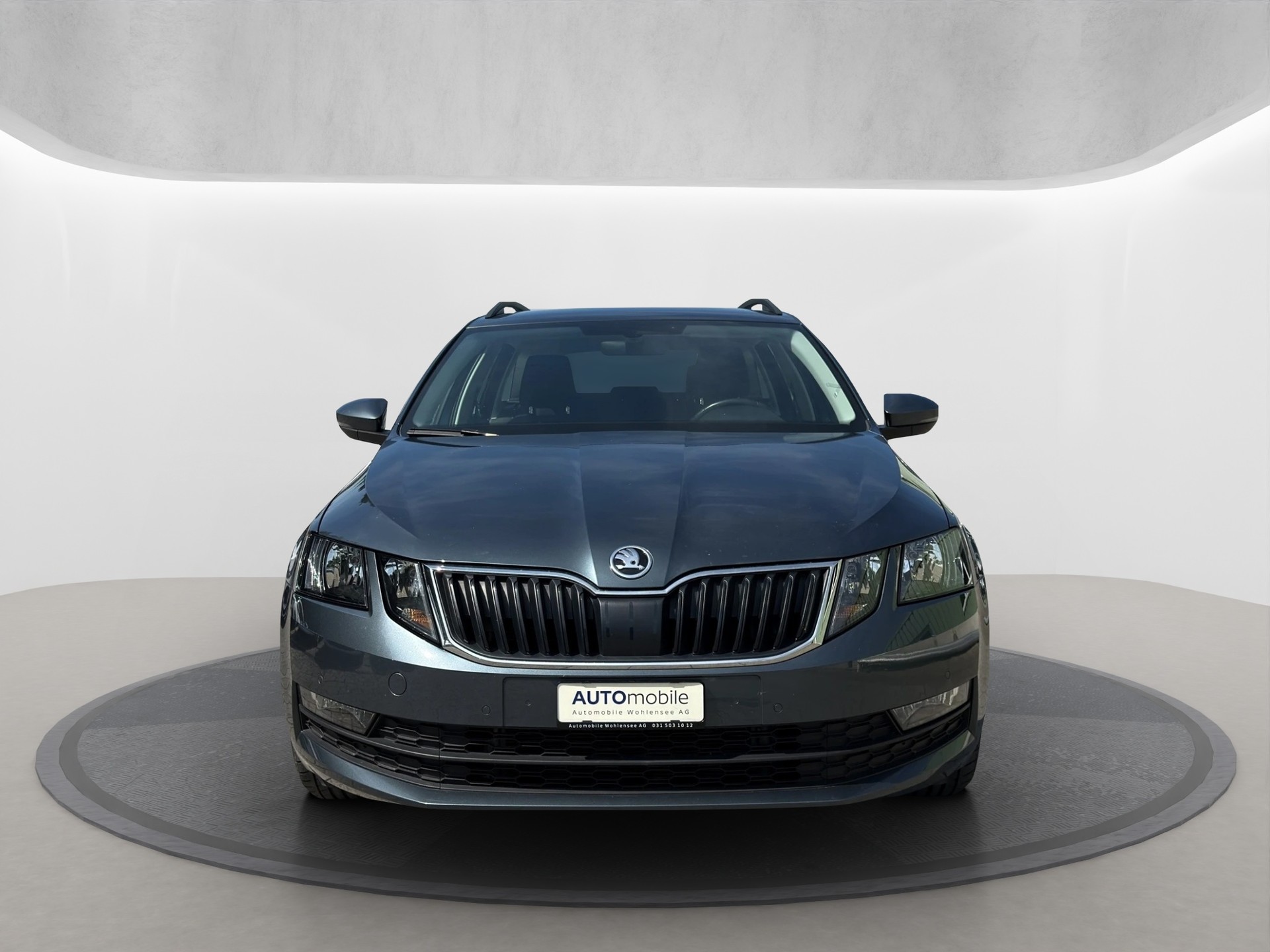 SKODA Octavia Combi 2.0 TDI Ambition DSG-image-2