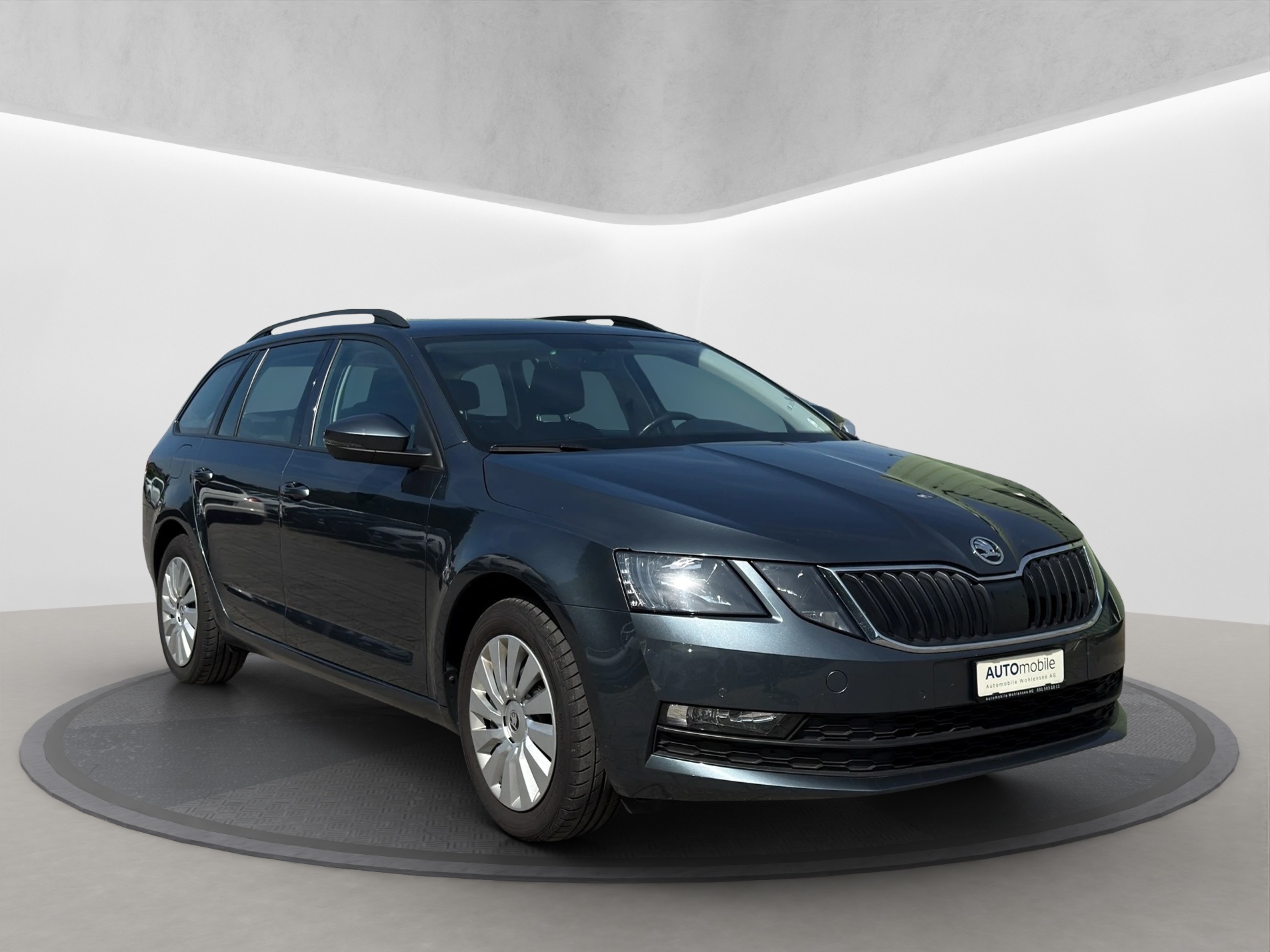 SKODA Octavia Combi 2.0 TDI Ambition DSG-image-3