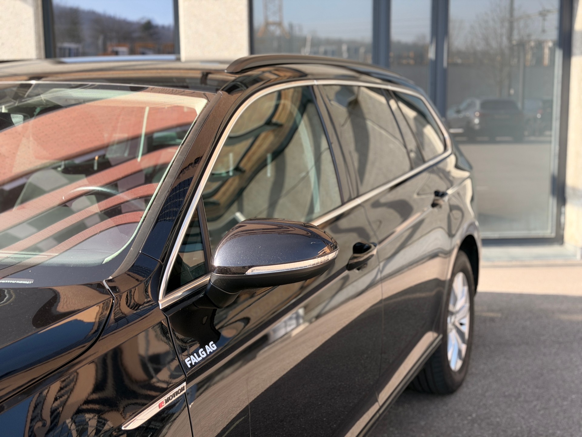 VW Passat Variant 2.0 TDI BMT Comfortline DSG 4Motion-image-7