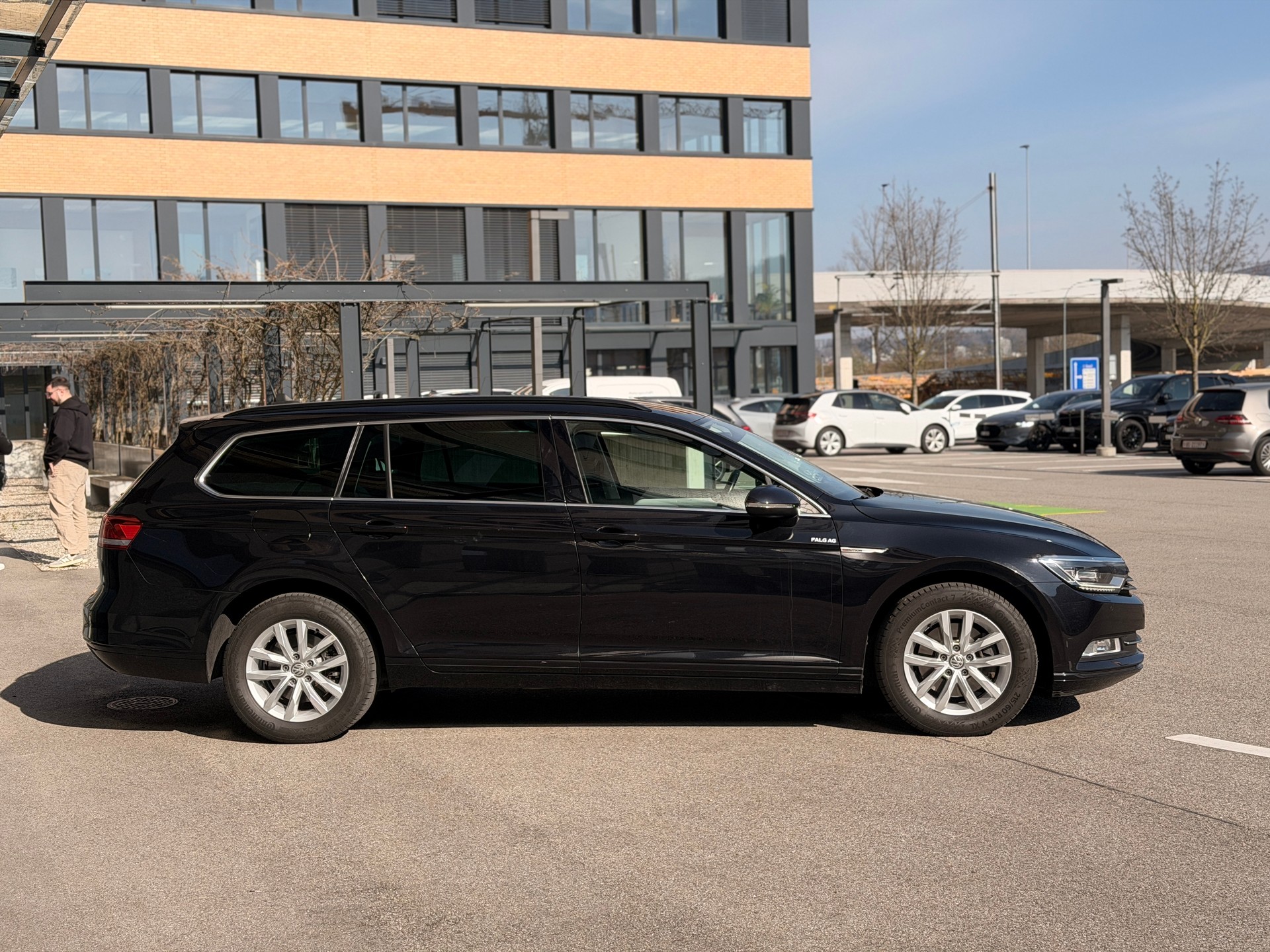 VW Passat Variant 2.0 TDI BMT Comfortline DSG 4Motion-image-6