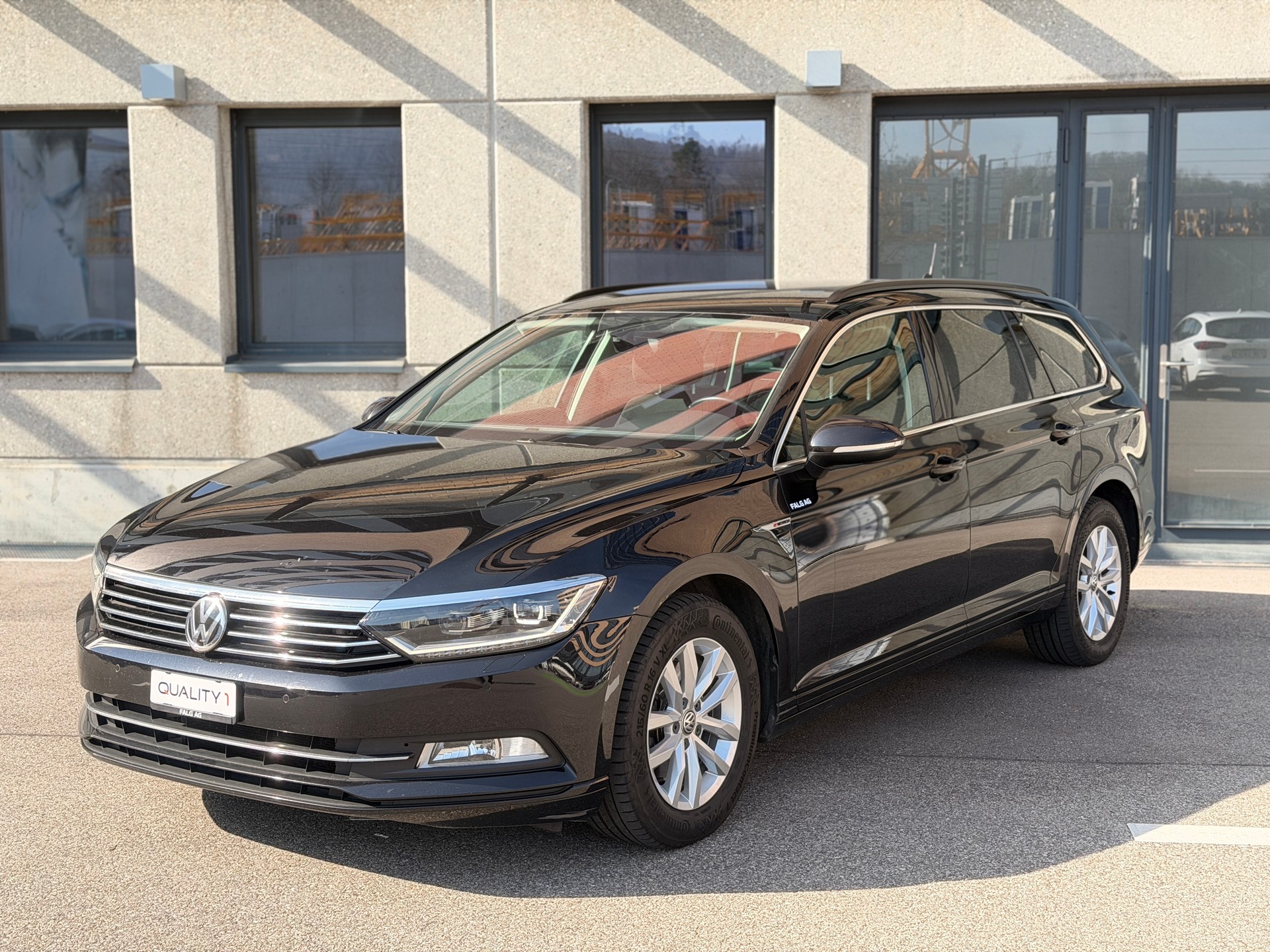VW Passat Variant 2.0 TDI BMT Comfortline DSG 4Motion-image-0