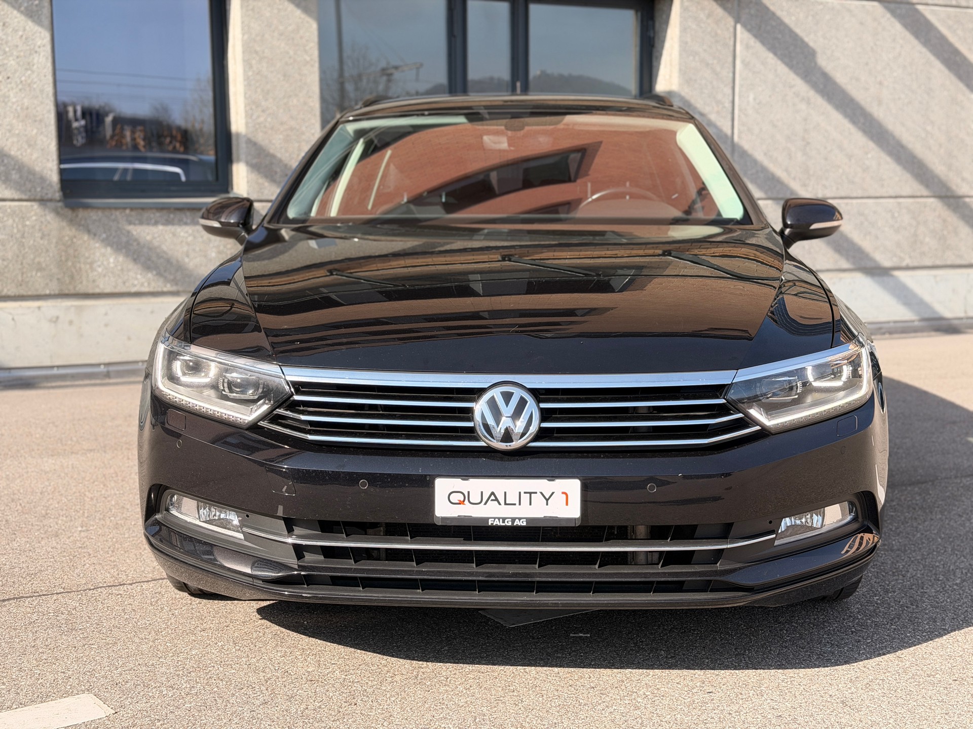 VW Passat Variant 2.0 TDI BMT Comfortline DSG 4Motion-image-4