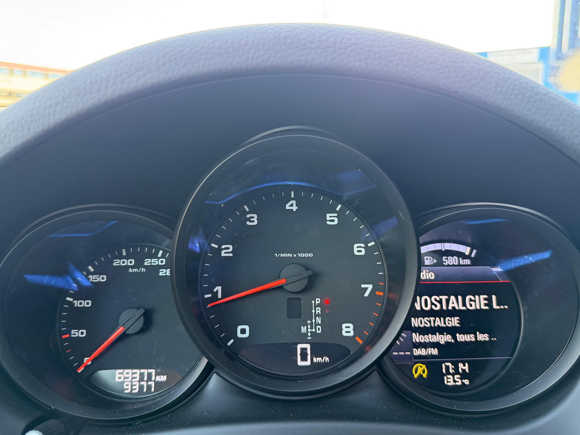 PORSCHE Macan PDK-image-12