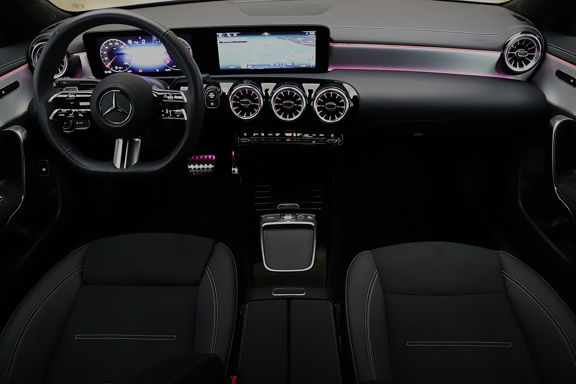MERCEDES-BENZ CLA 200 7G-DCT AMG Line Night Edition und Advance Plus-image-5