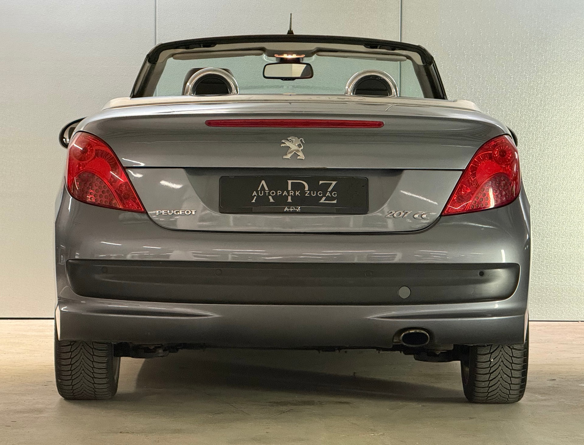PEUGEOT 207 CC 1.6 16V Turbo Platinium Edition-image-5
