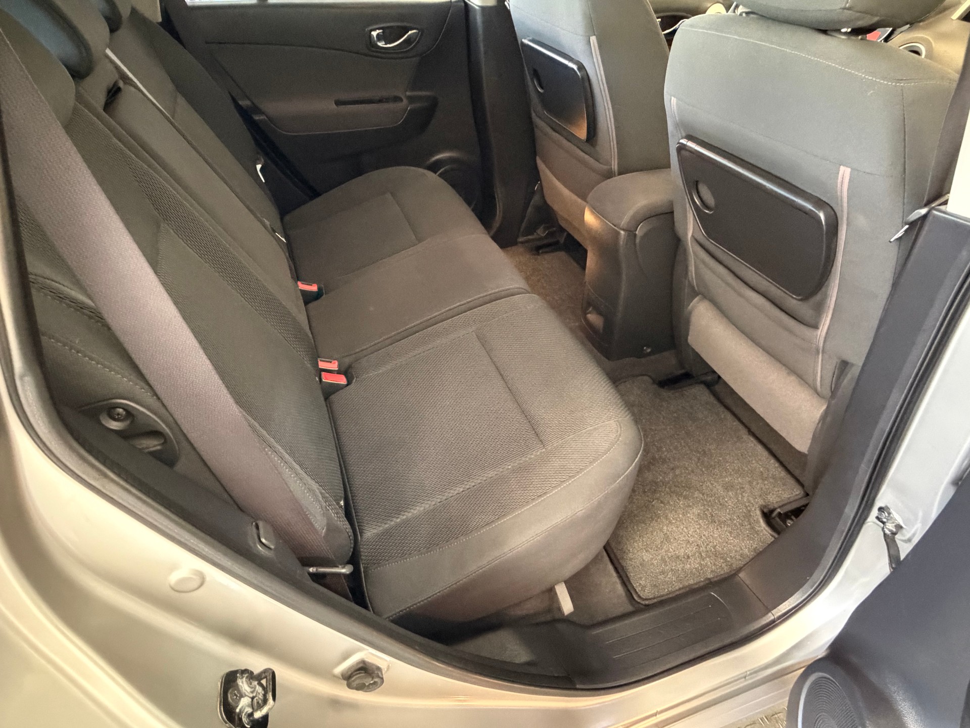RENAULT Koleos 2.0 dCi Dynamique Elégance 4x4 Automatic-image-12