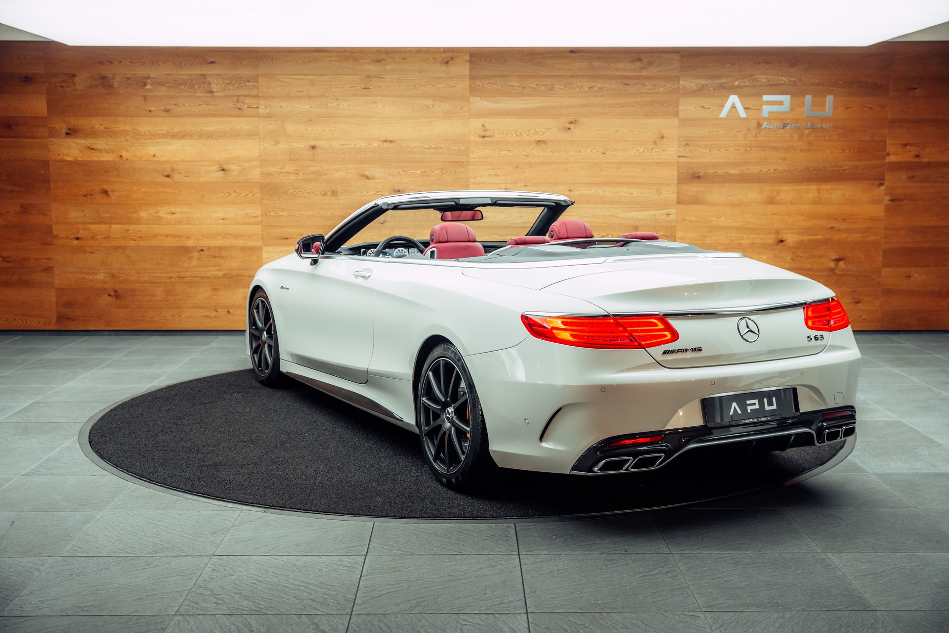 MERCEDES-BENZ S 63 AMG Cabriolet 4Matic Speedshift MCT-showroom-element-2