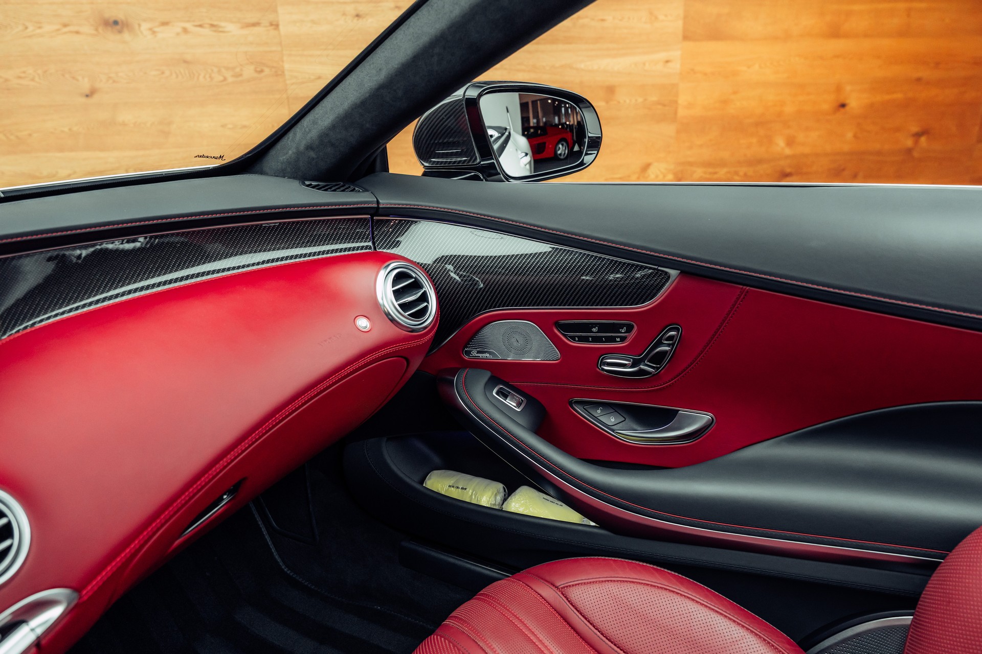 MERCEDES-BENZ S 63 AMG Cabriolet 4Matic Speedshift MCT-image-10