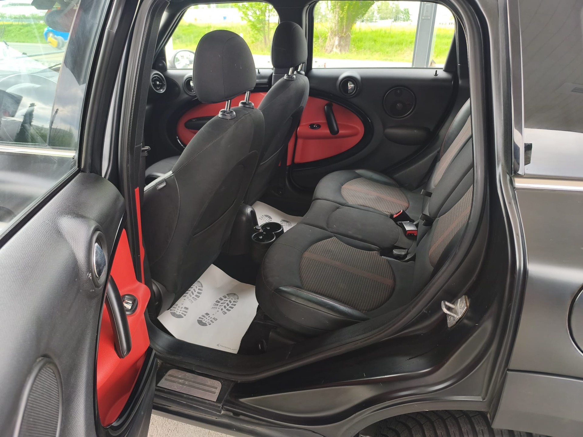 MINI Countryman Cooper S ALL4 Snowhill-image-9