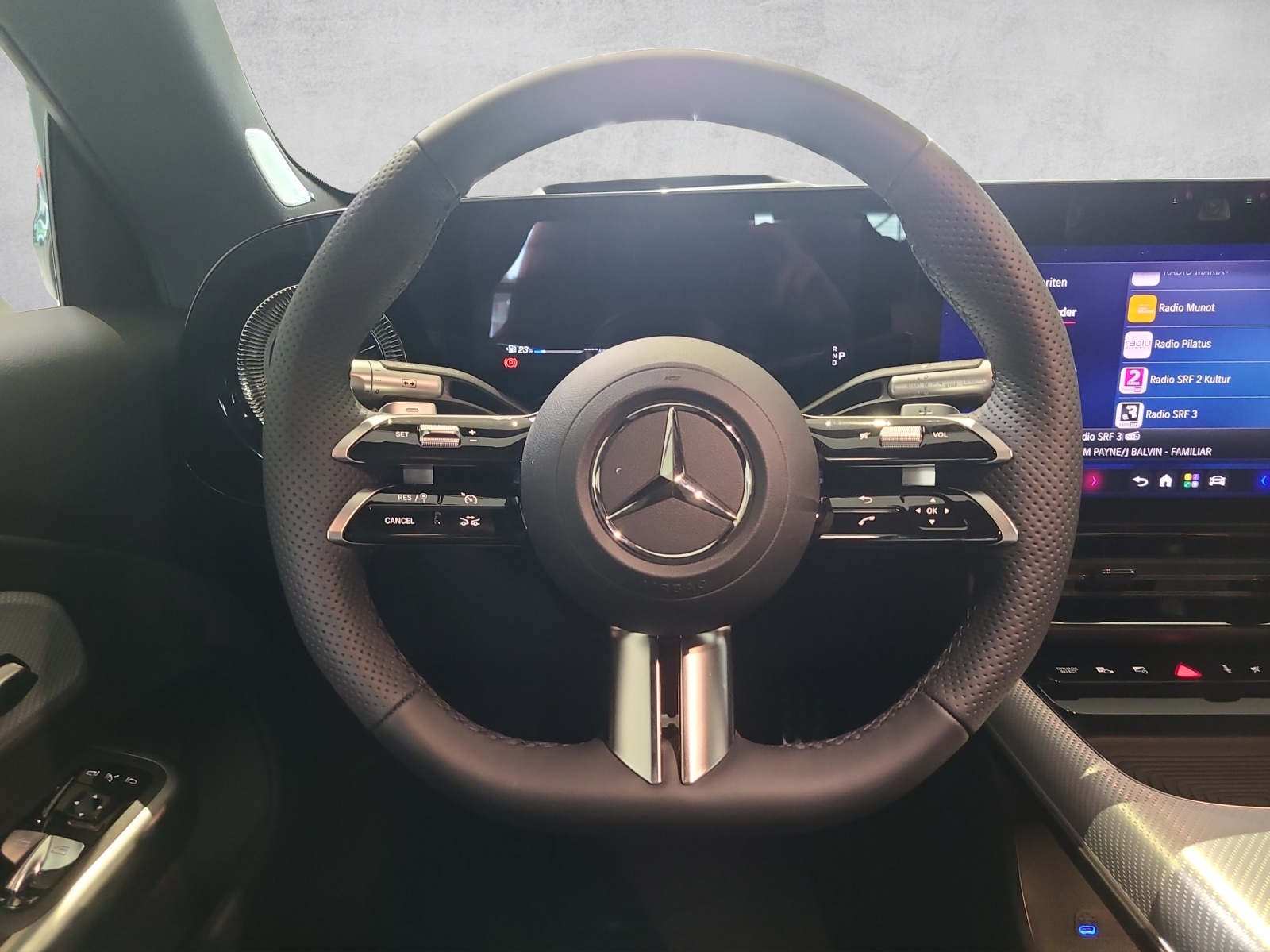 MERCEDES-BENZ CLA 220 8G-DCT 4Matic-image-12