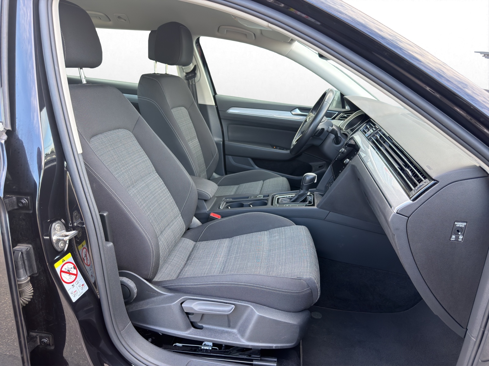 VW VW Passat 2.0 TDI BMT Business DSG-image-11
