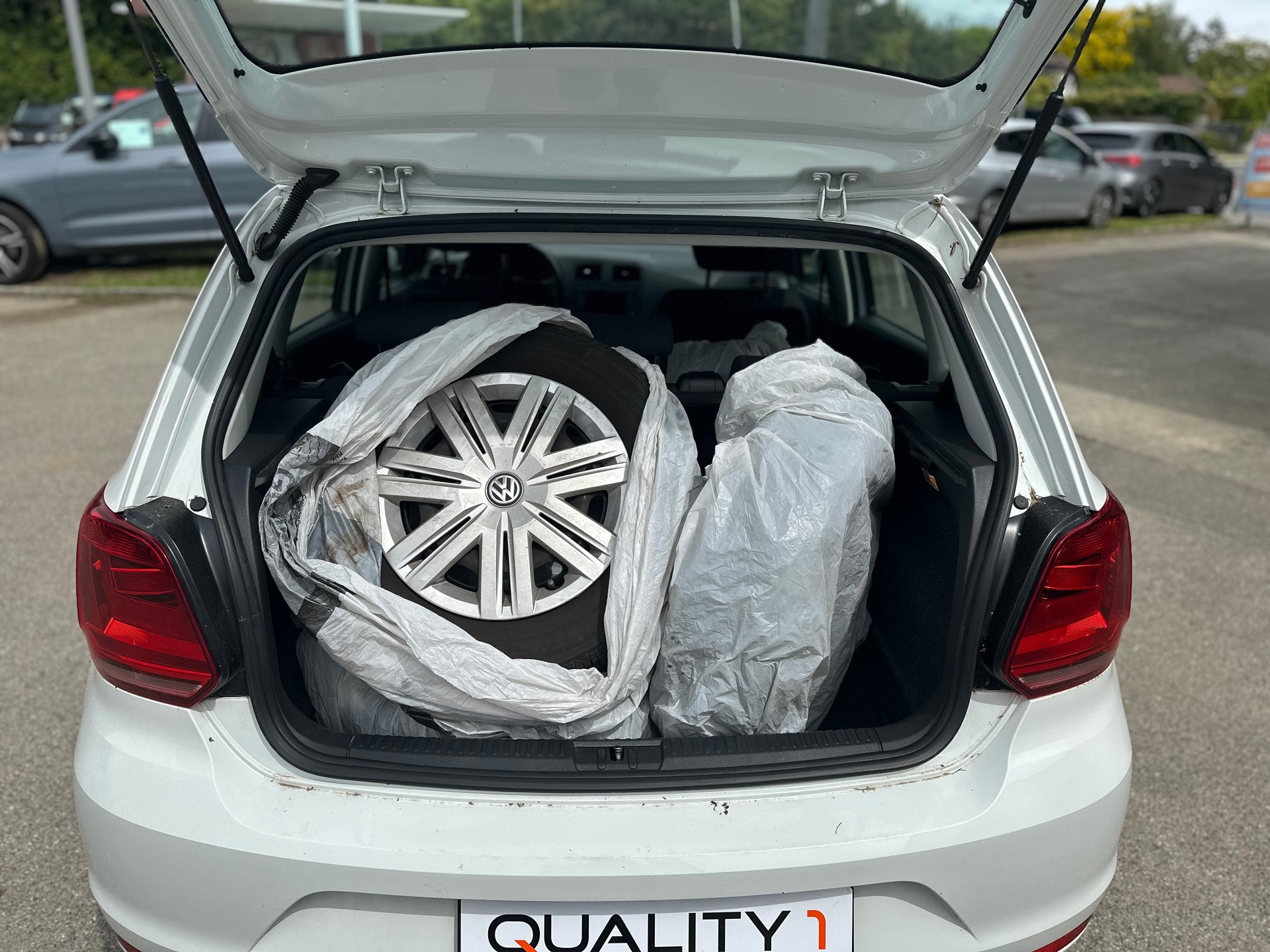 VW Polo 1.0 BMT Trendline-image-8