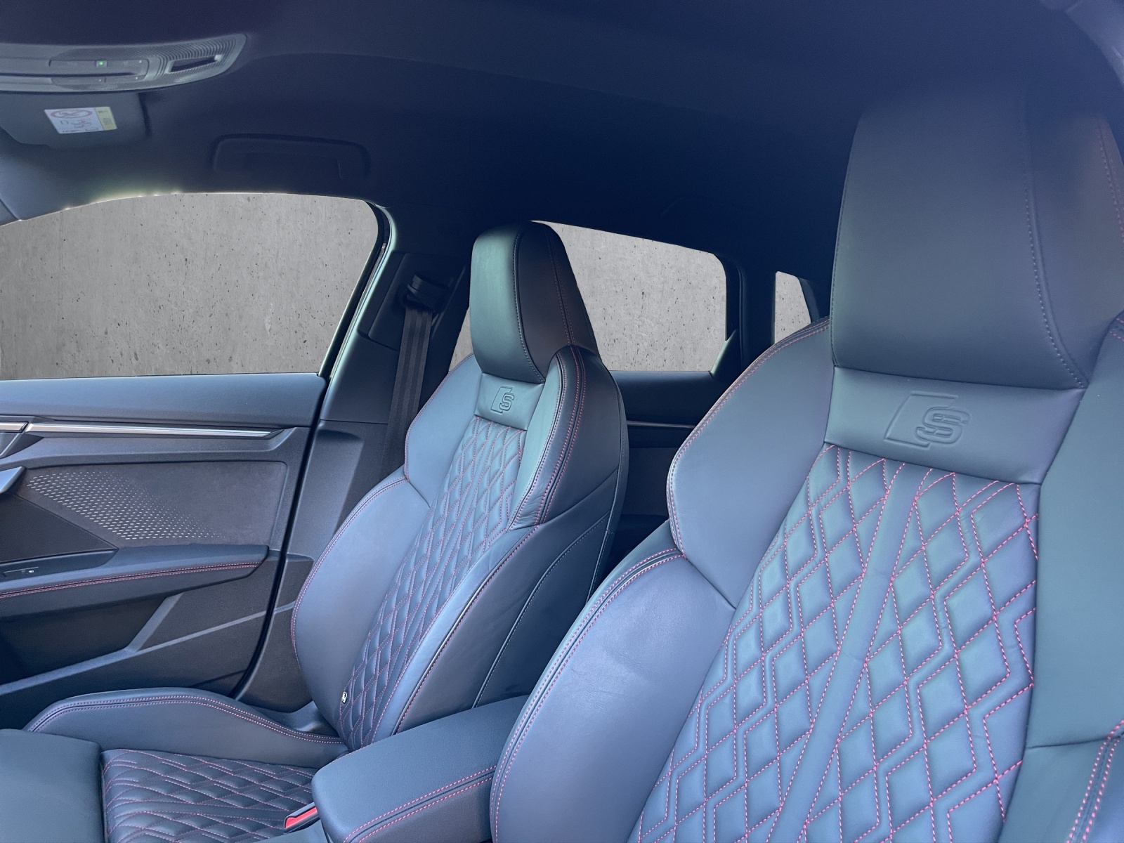 AUDI A3 Sportback TFSI 150 kW quattro S line S tronic-image-16