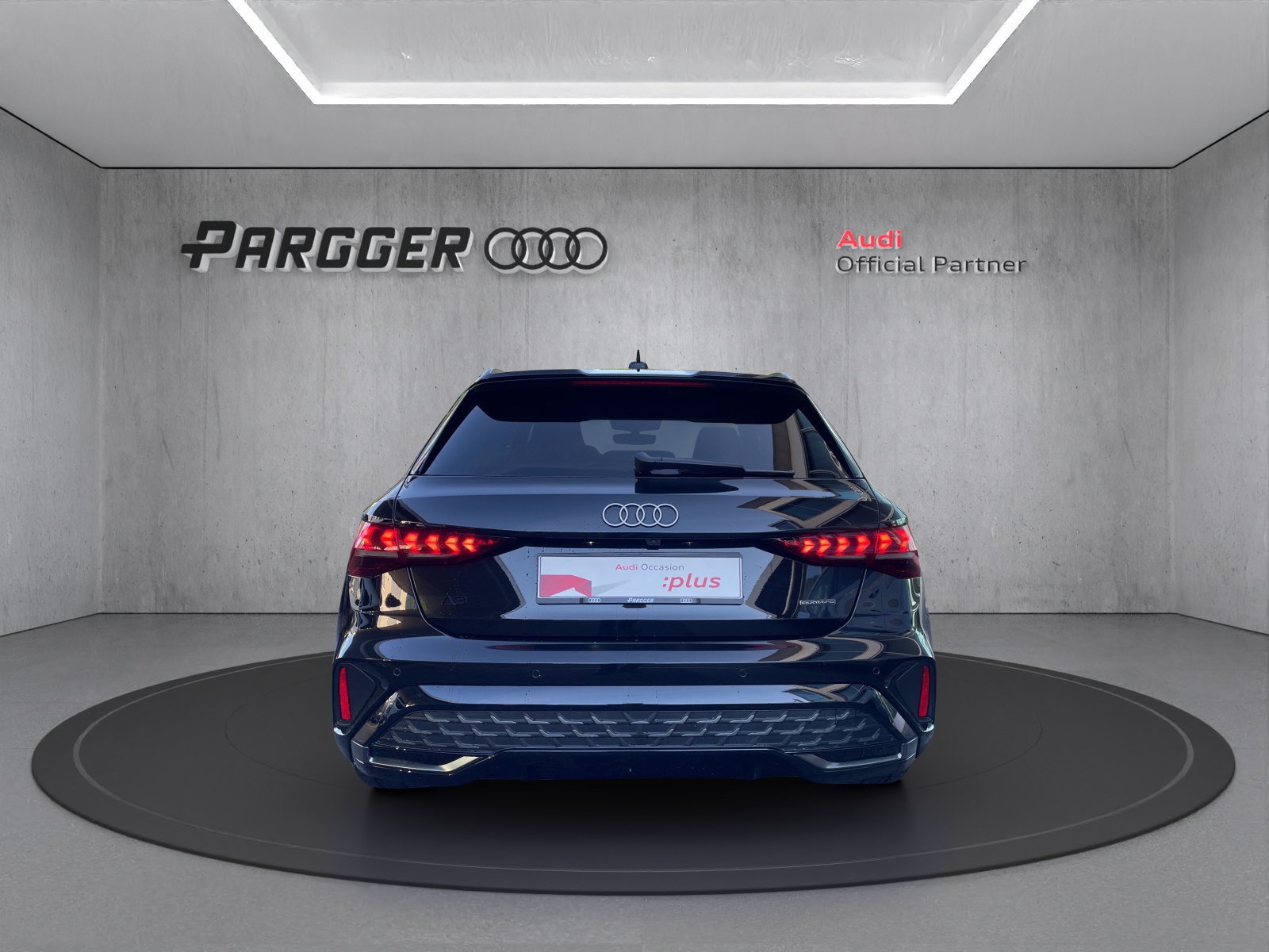 AUDI A3 Sportback TFSI 150 kW quattro S line S tronic-showroom-element-3