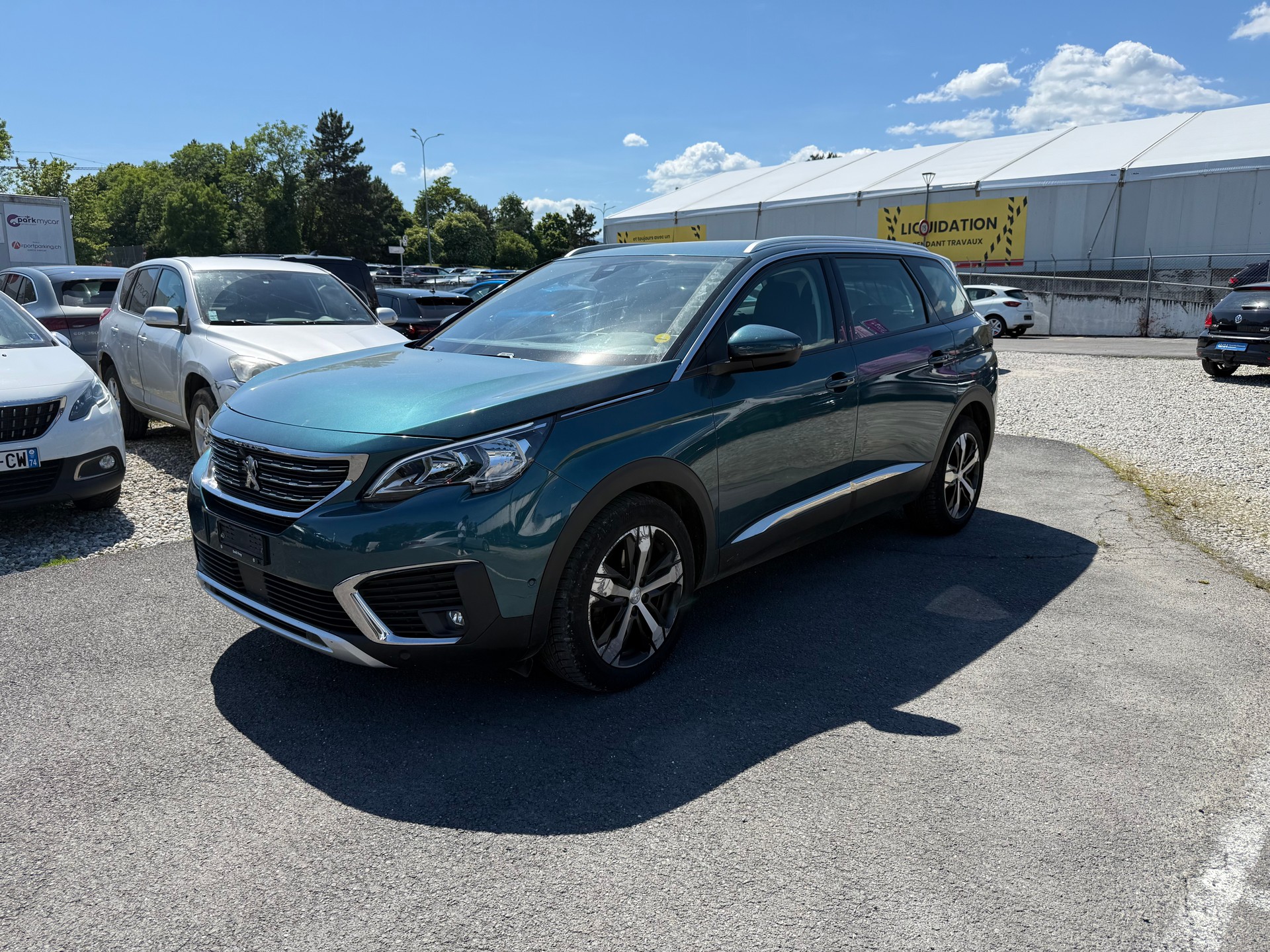 PEUGEOT 5008 1.5 BlueHDi Allure EAT-image-1