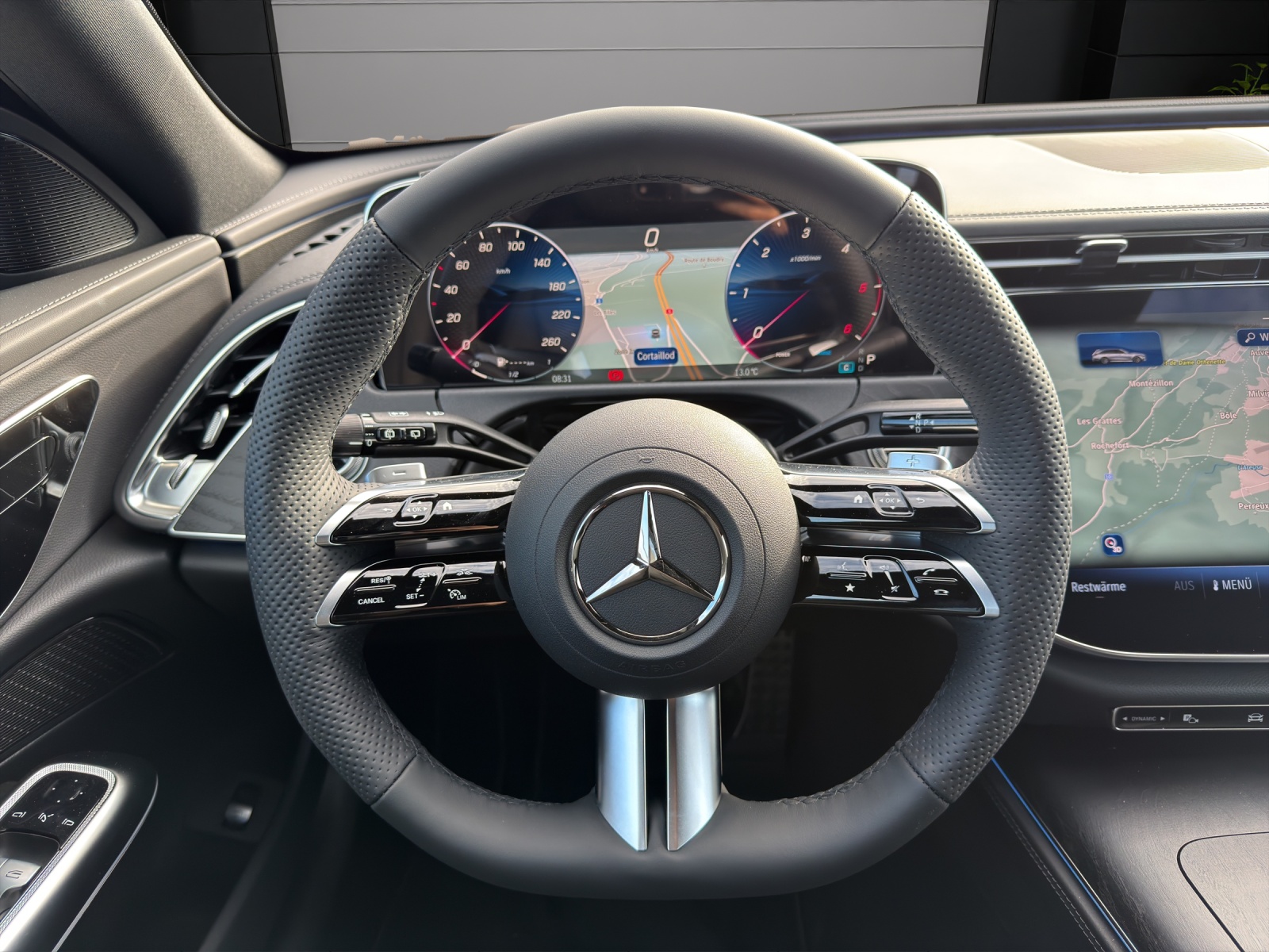 Image MERCEDES-BENZ E-220 E 220 d T 4Matic 9G-Tronic