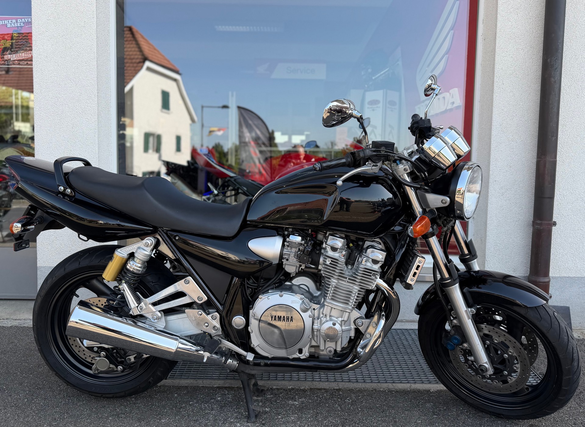 YAMAHA XJR 1300
