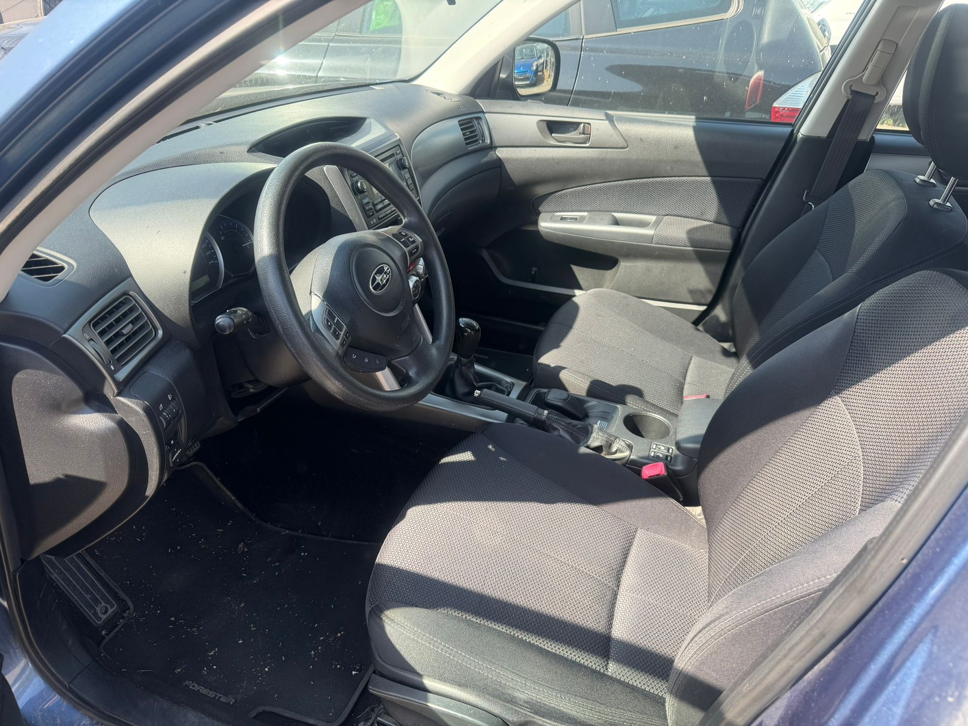 SUBARU Forester 2.0D XS Comfort-image-9