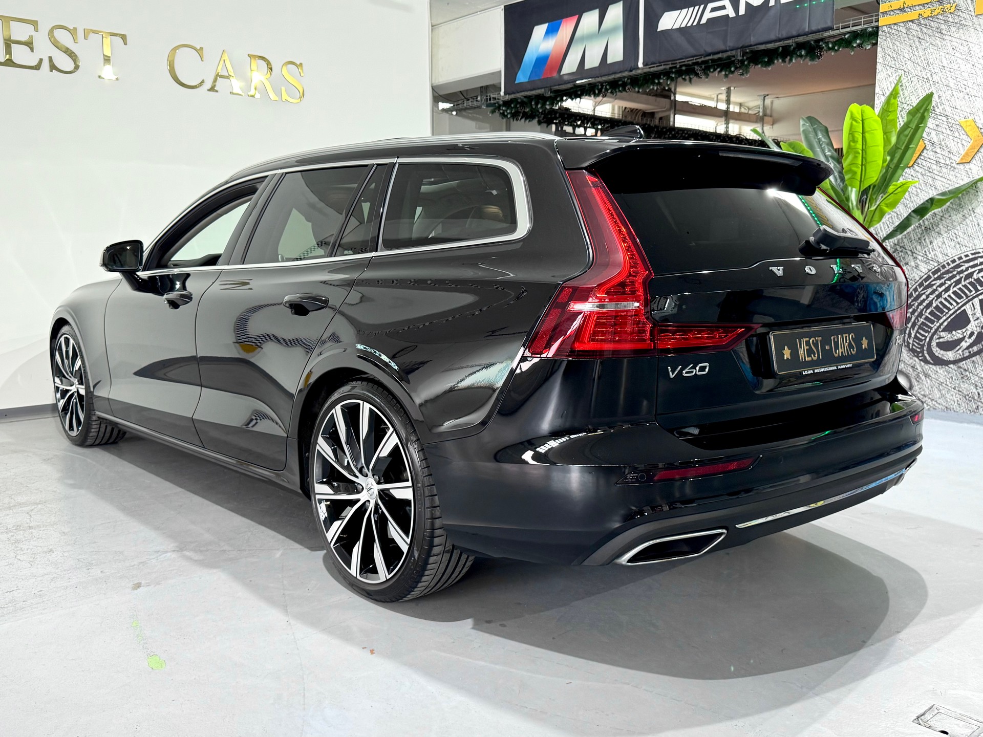 VOLVO V60 T6 AWD Inscription Geartronic-image-4