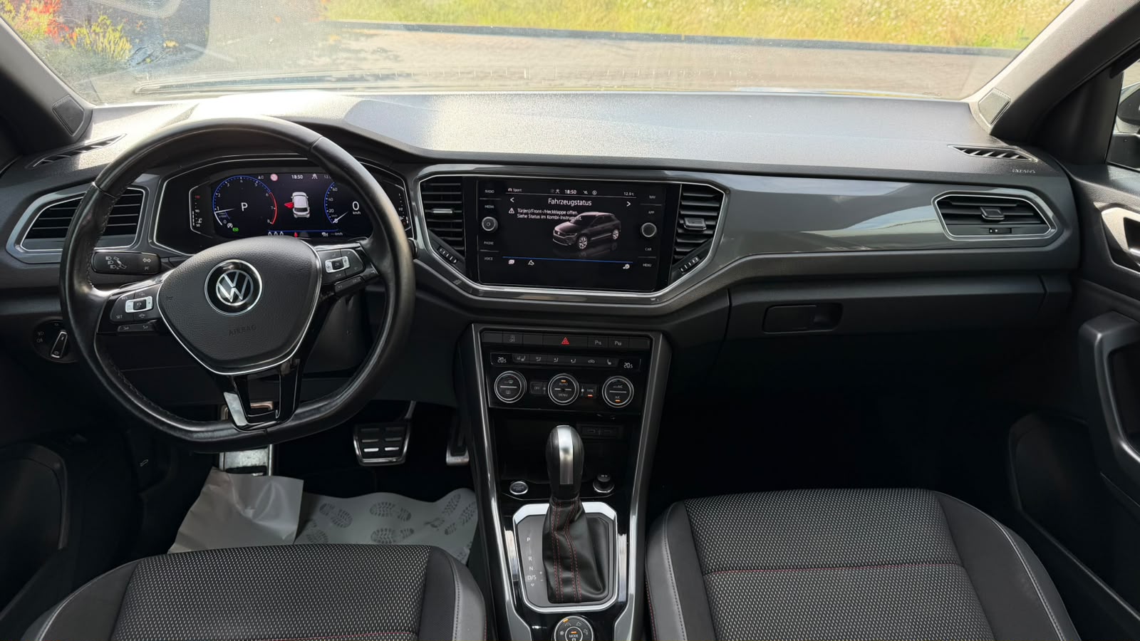 VW T-Roc 2.0 TSI Sport DSG 4Motion-image-6