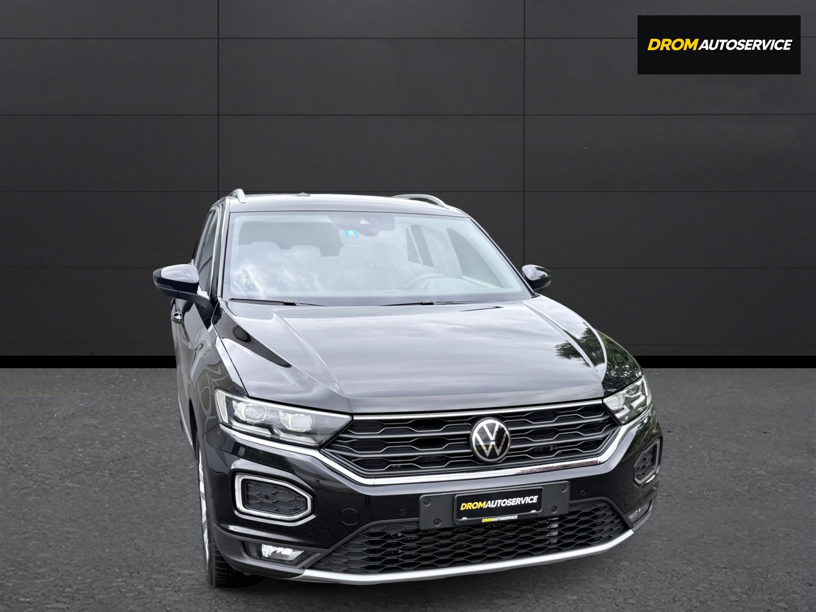 VW T-Roc 2.0 TSI Sport DSG 4Motion-showroom-element-3