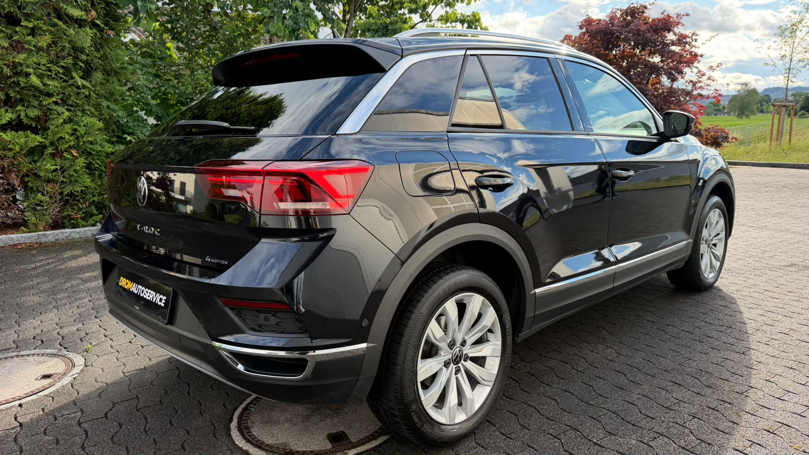 VW T-Roc 2.0 TSI Sport DSG 4Motion-image-17