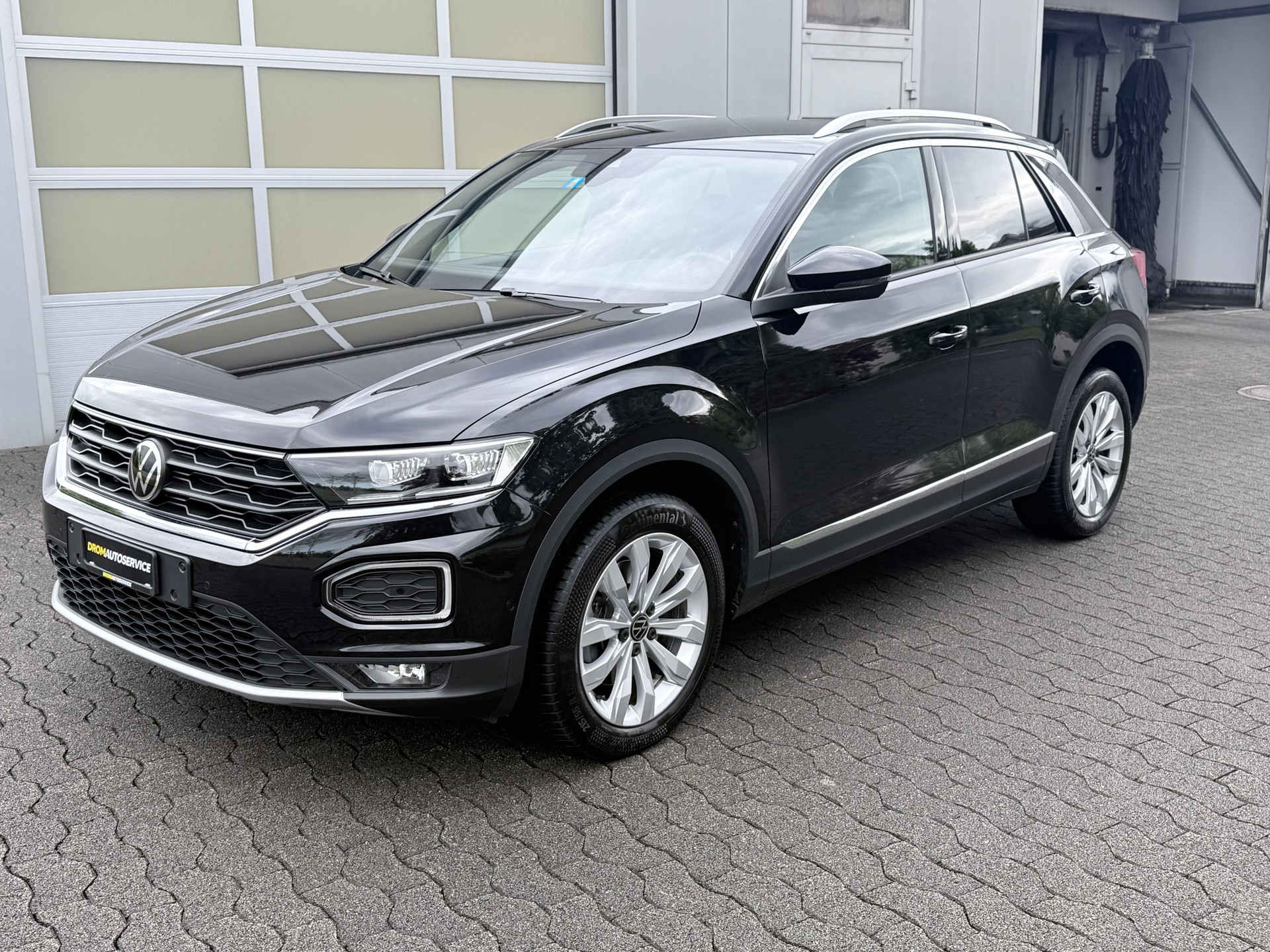 VW T-Roc 2.0 TSI Sport DSG 4Motion-image-4