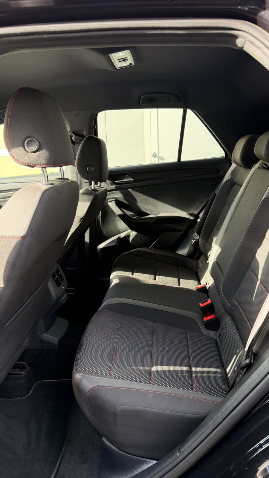 VW T-Roc 2.0 TSI Sport DSG 4Motion-image-5
