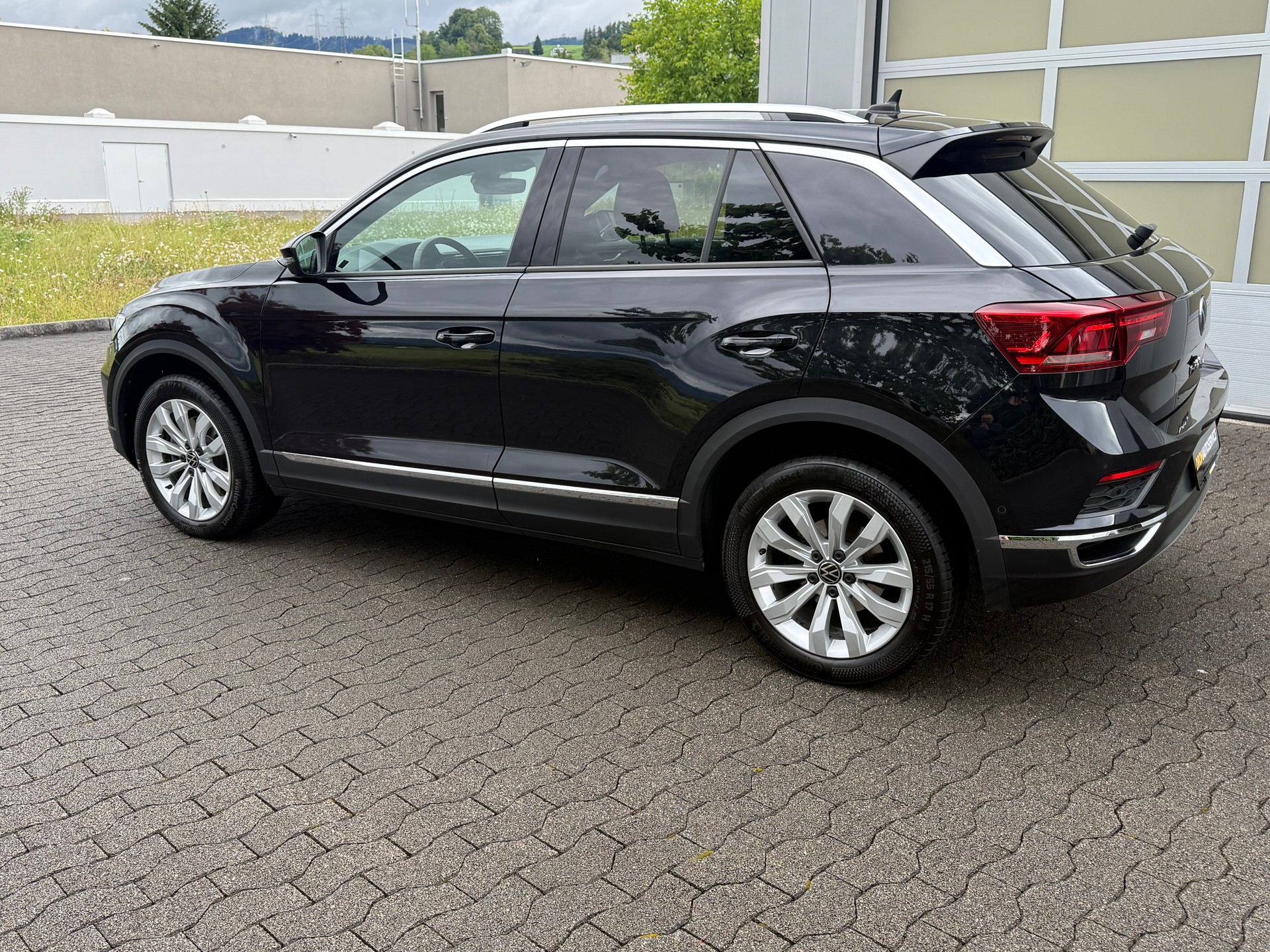VW T-Roc 2.0 TSI Sport DSG 4Motion-image-5