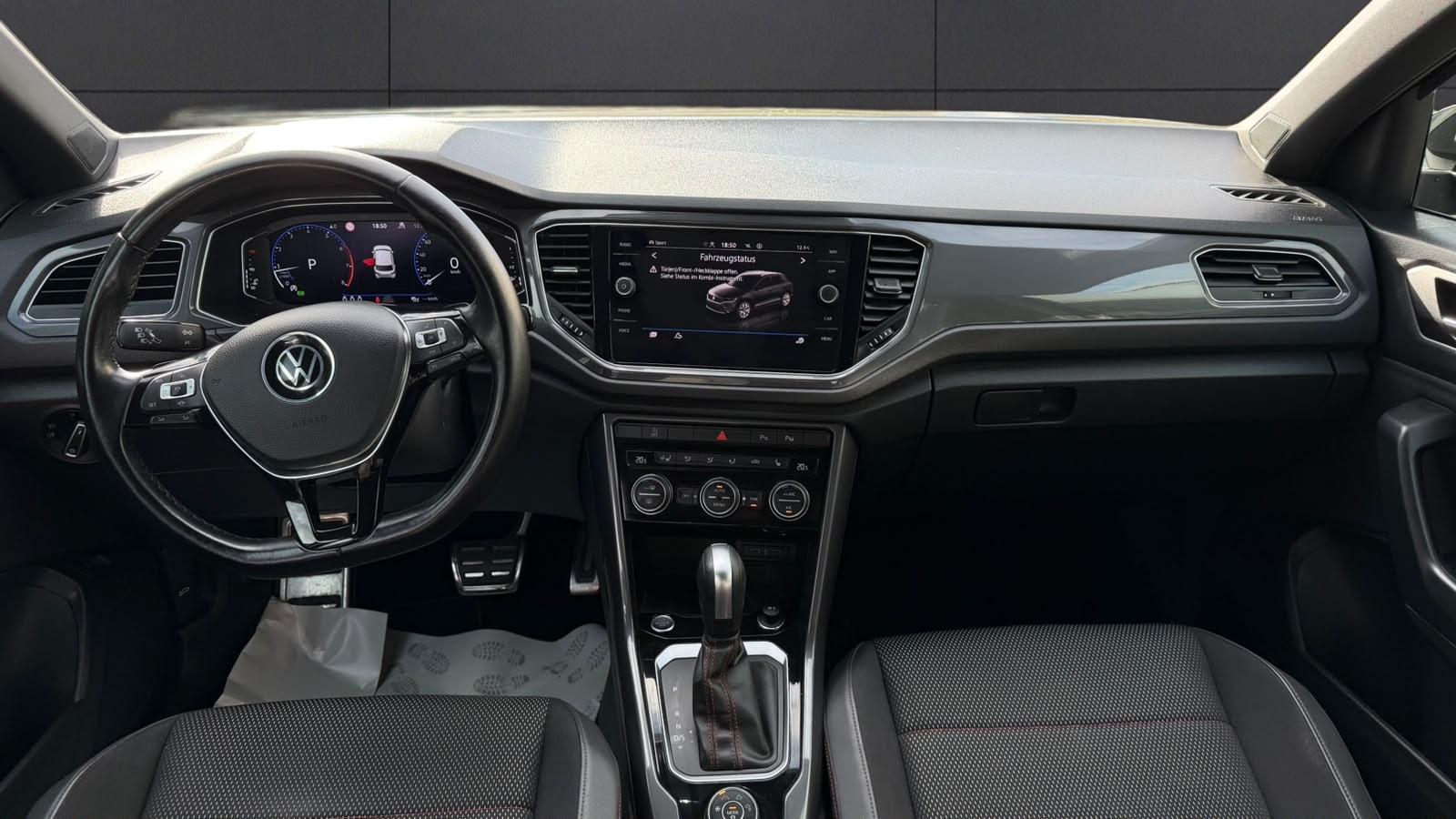 VW T-Roc 2.0 TSI Sport DSG 4Motion-image-15