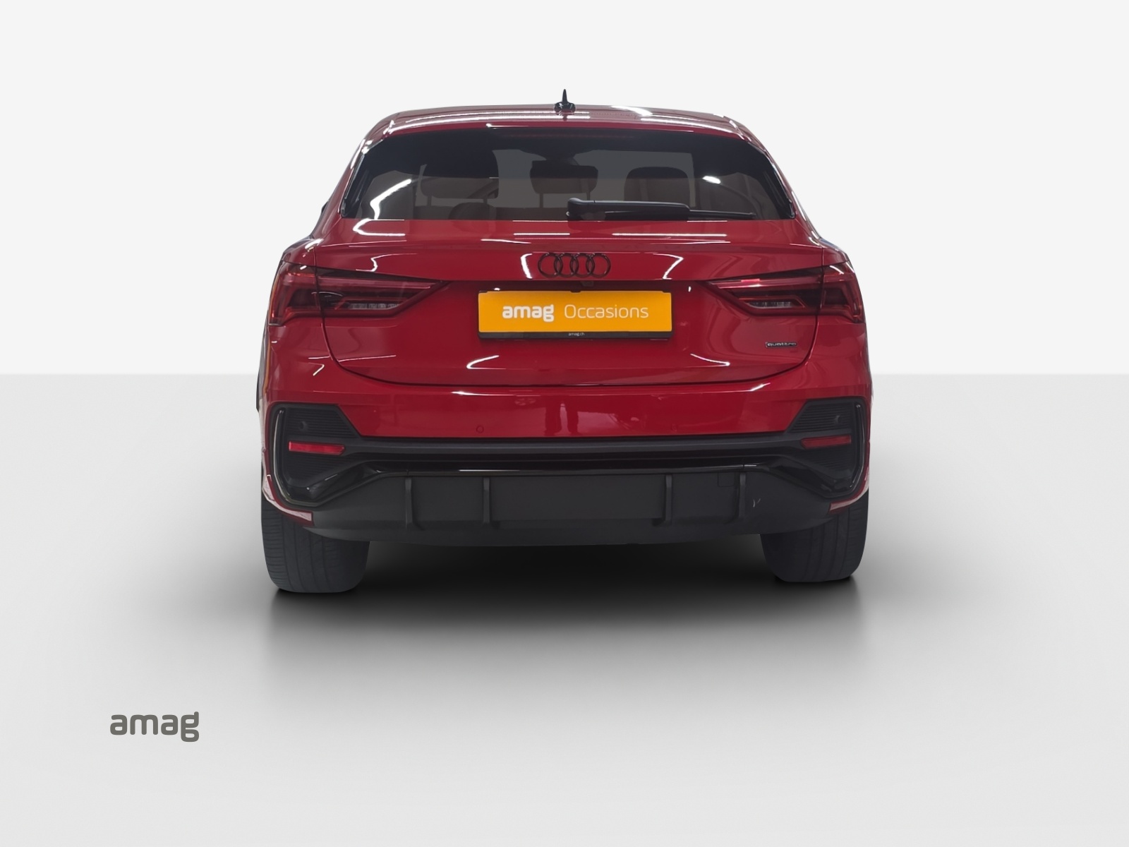 AUDI Q3 Sportback 45 TFSI S line quattro S-tronic-image-3