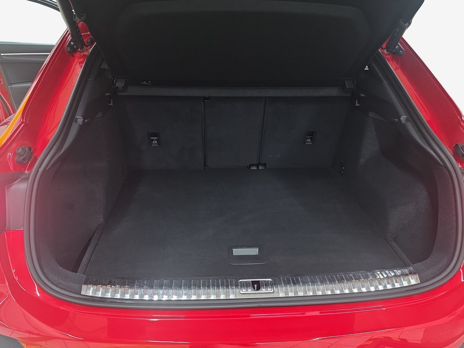 AUDI Q3 Sportback 45 TFSI S line quattro S-tronic-image-12