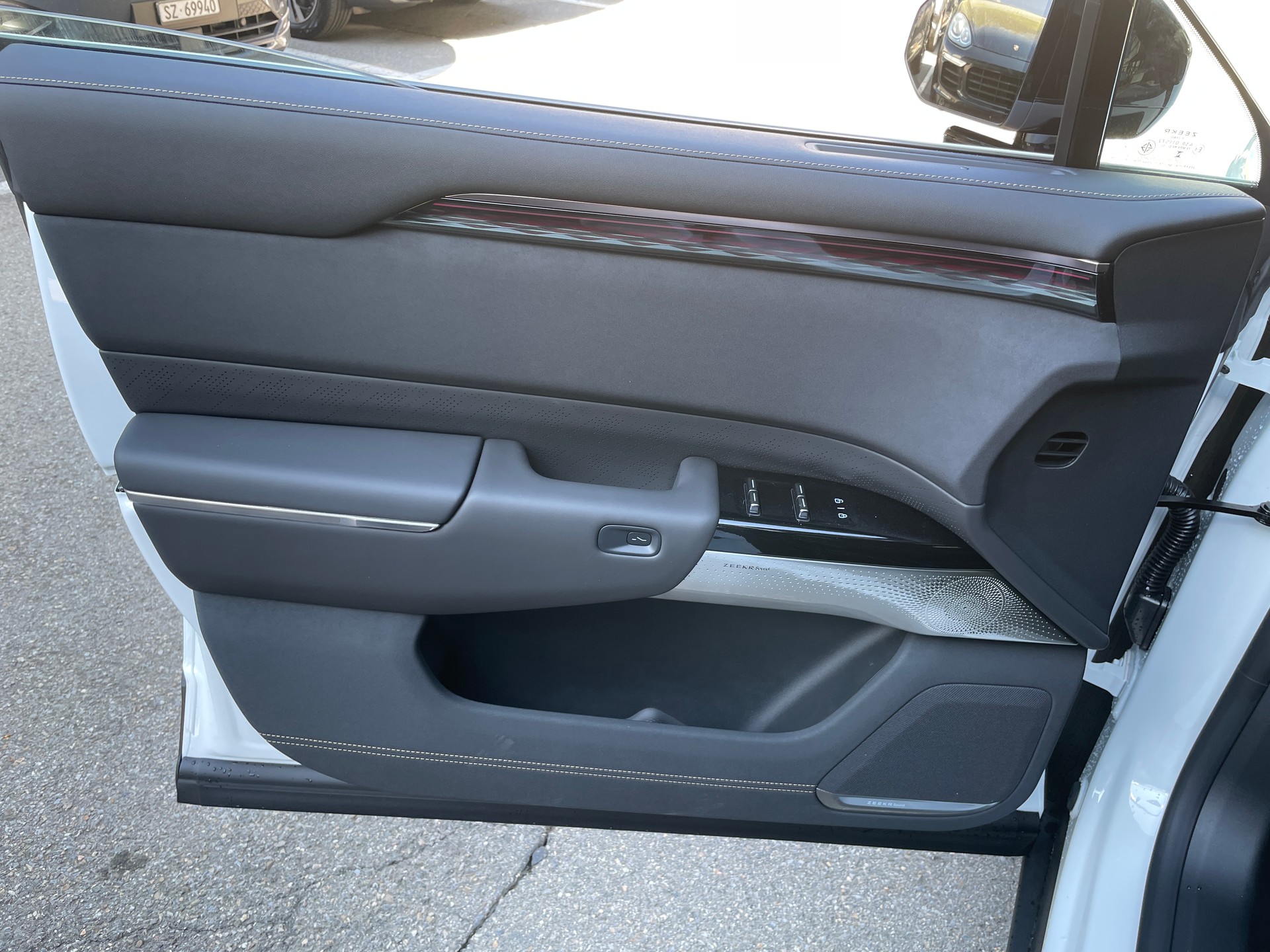 ZEEKR 7X Privilege AWD 100kWh mit Comfort inkl. Cockpit Paket-image-10