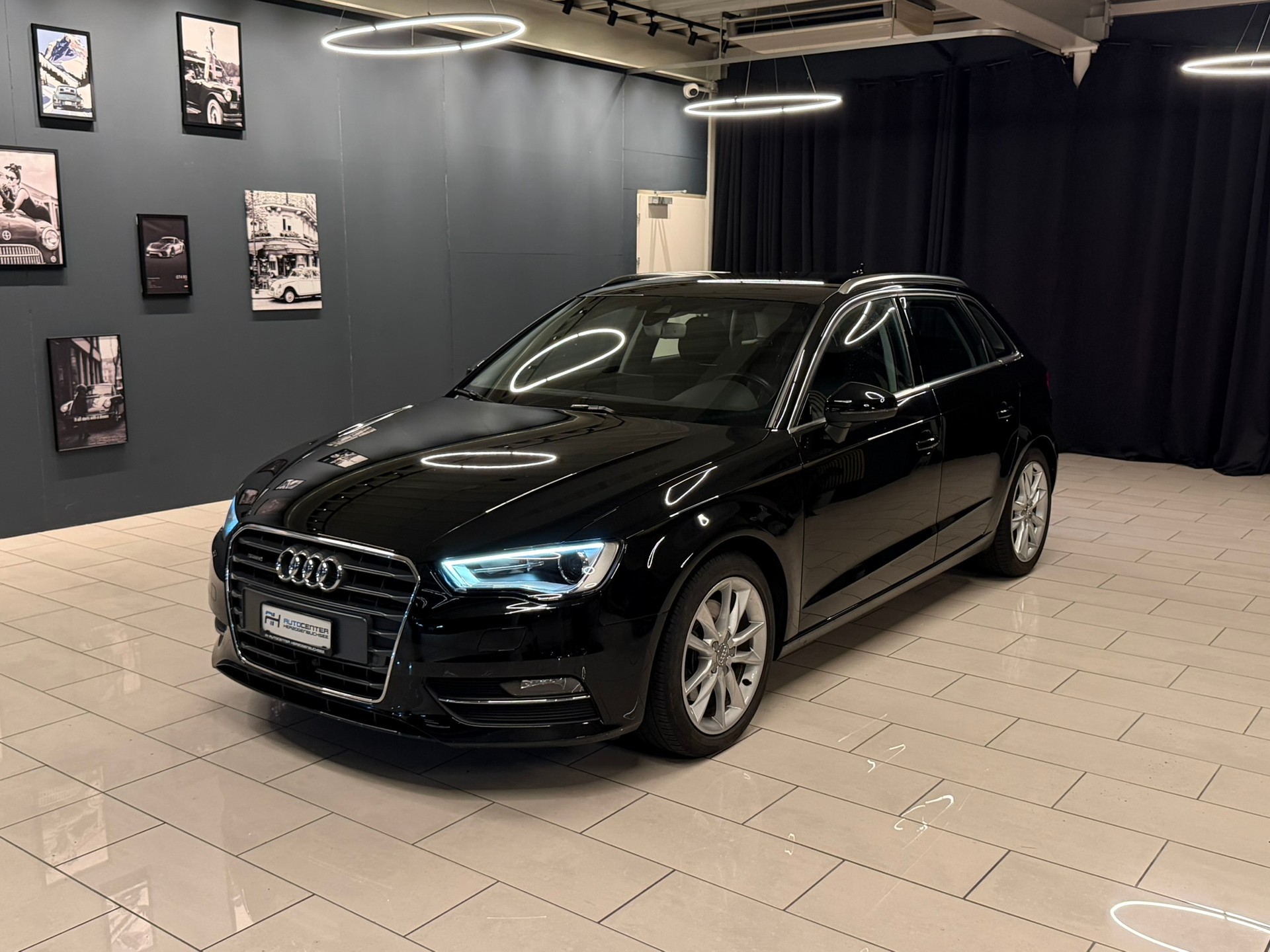 AUDI A3 Sportback 1.8 TFSI Ambition quattro S-tronic-image-2
