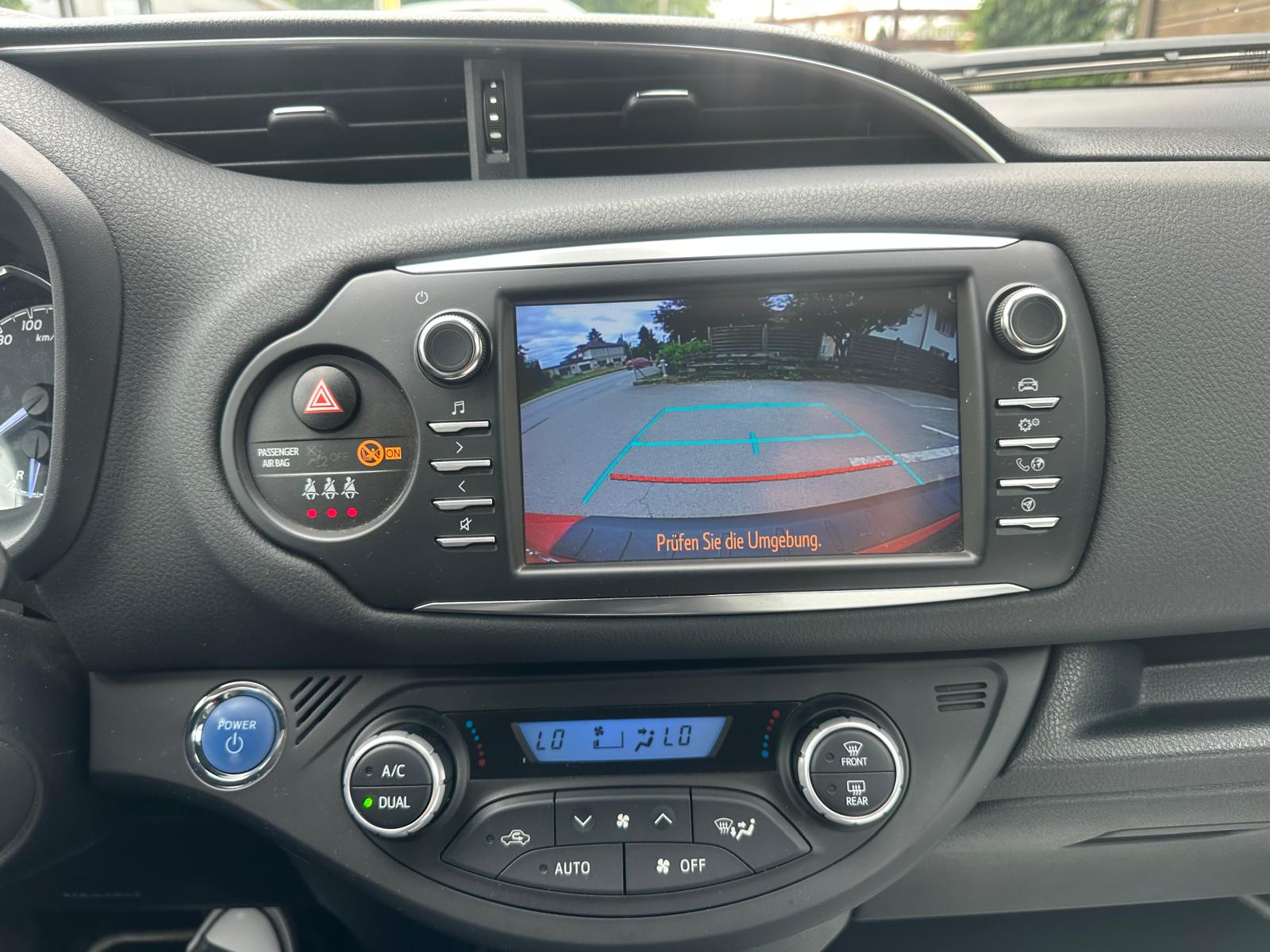 TOYOTA Yaris 1.5 VVT-i Hybrid Y20 e-CVT-image-11