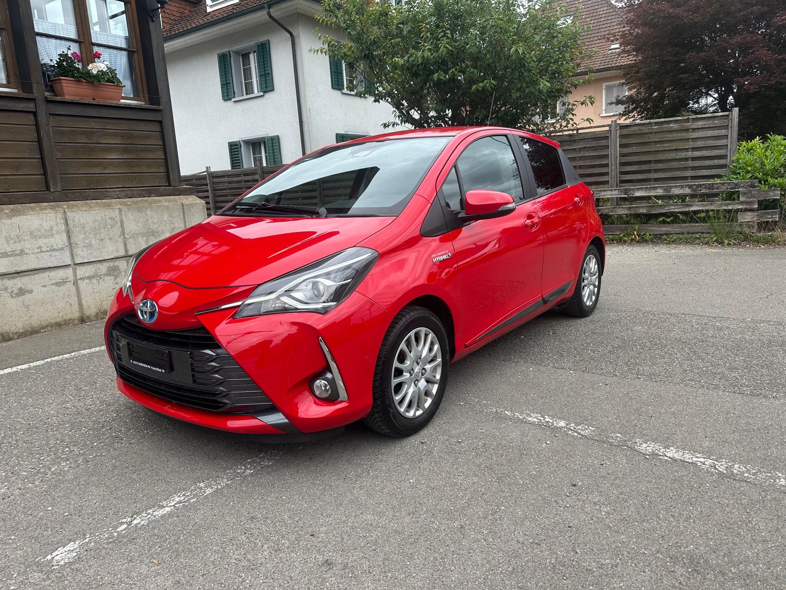 TOYOTA Yaris 1.5 VVT-i Hybrid Y20 e-CVT-image-1