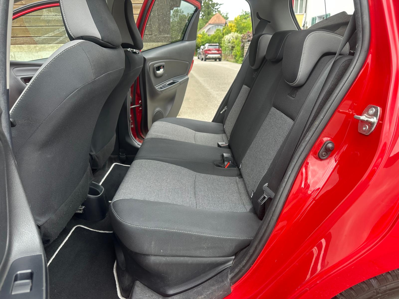 TOYOTA Yaris 1.5 VVT-i Hybrid Y20 e-CVT-image-10