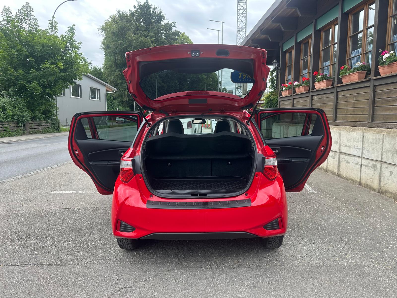 TOYOTA Yaris 1.5 VVT-i Hybrid Y20 e-CVT-image-6