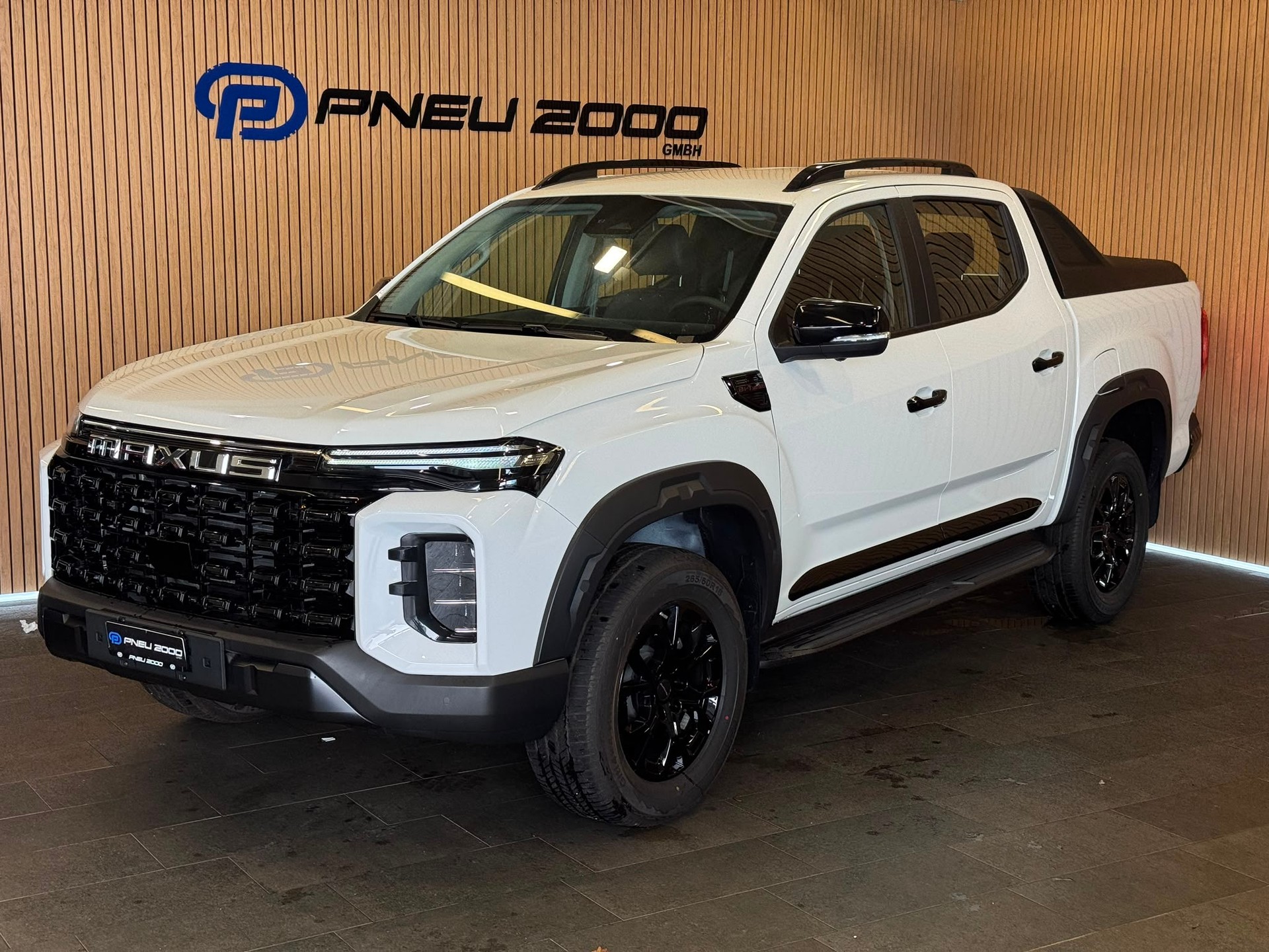 MAXUS T60 Luxury Max 2.0TDI 4x4 Automat-image-0