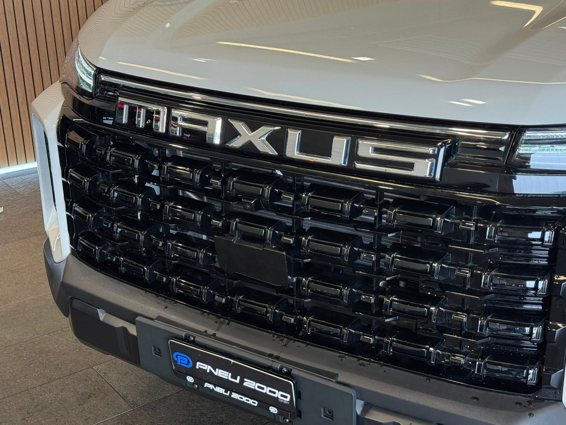 MAXUS T60 Luxury Max 2.0TDI 4x4 Automat-image-2