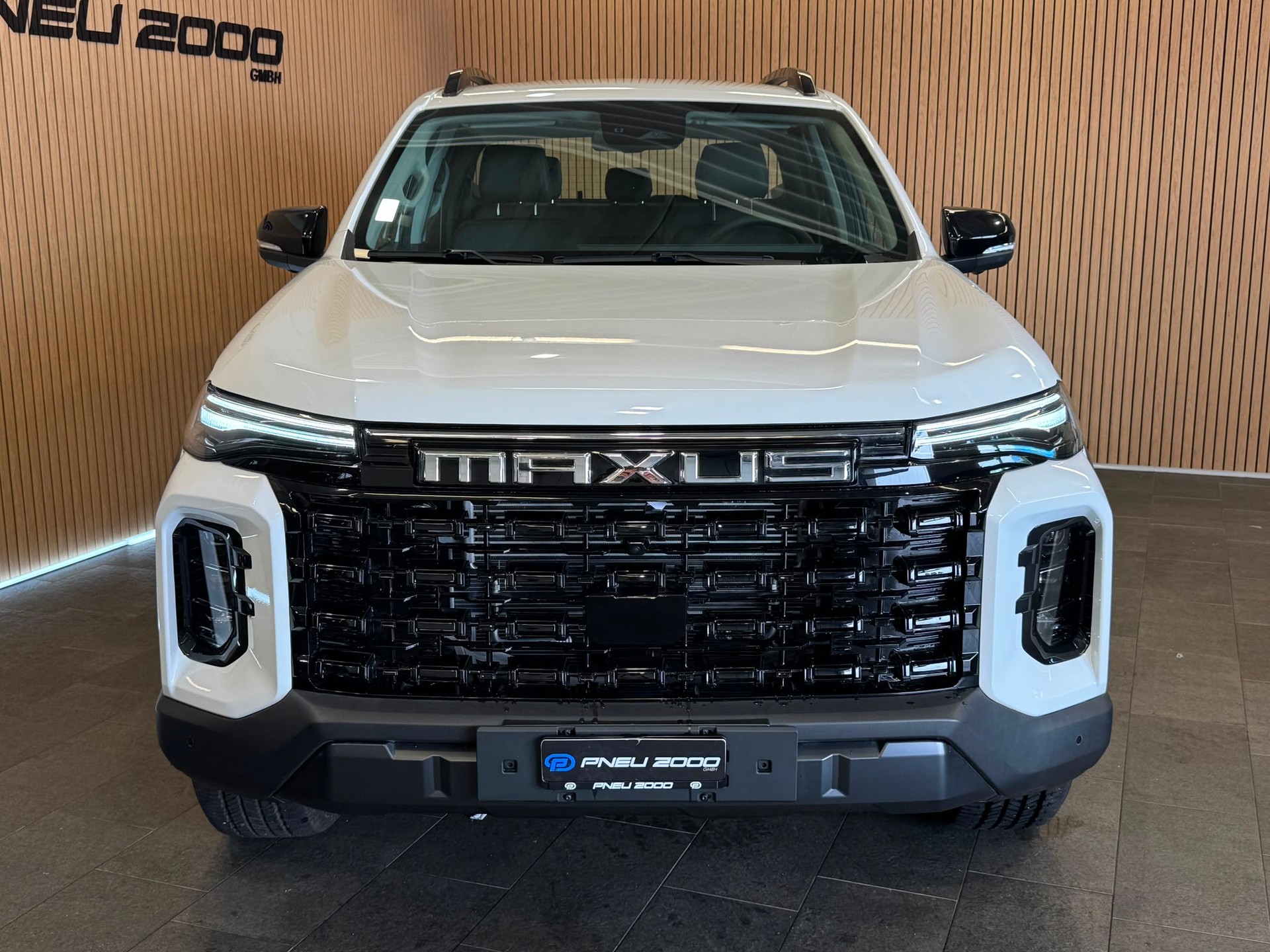 MAXUS T60 Luxury Max 2.0TDI 4x4 Automat-image-1