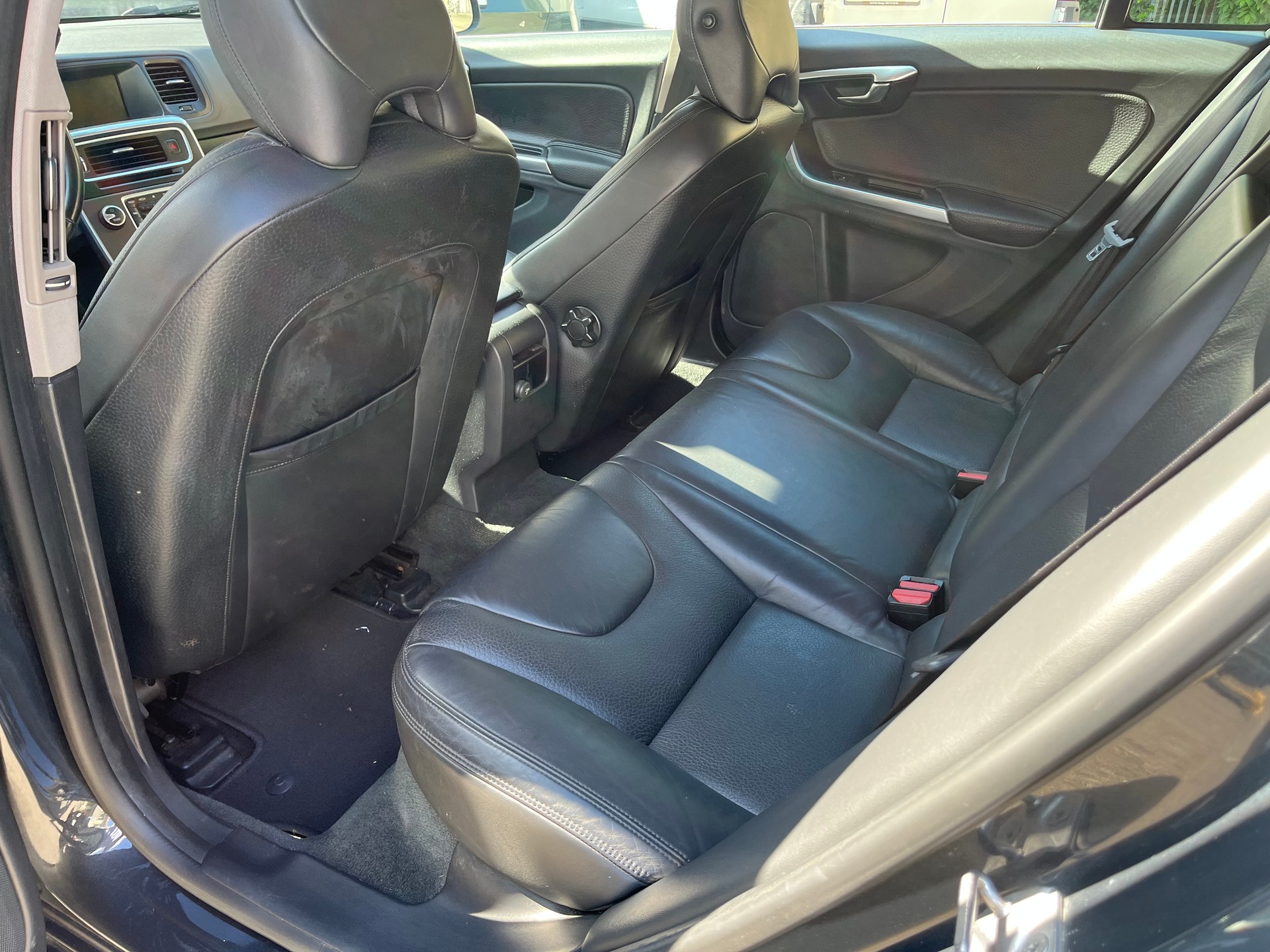 VOLVO V60 D4 Summum Geartronic-image-5