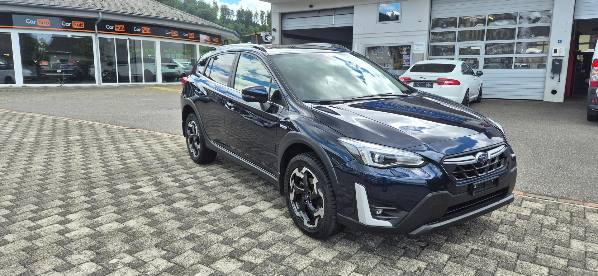 SUBARU XV 2.0 e-Boxer Swiss Plus AWD Lineartronic-image-2