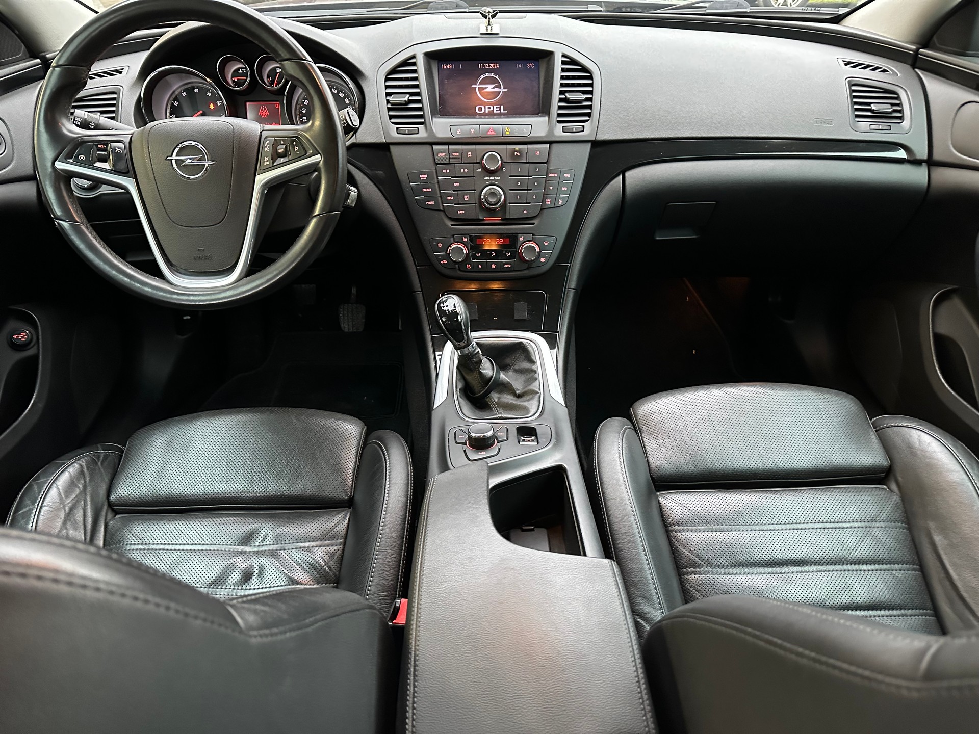 OPEL Insignia Sports Tourer 2.0 Turbo Cosmo-image-8